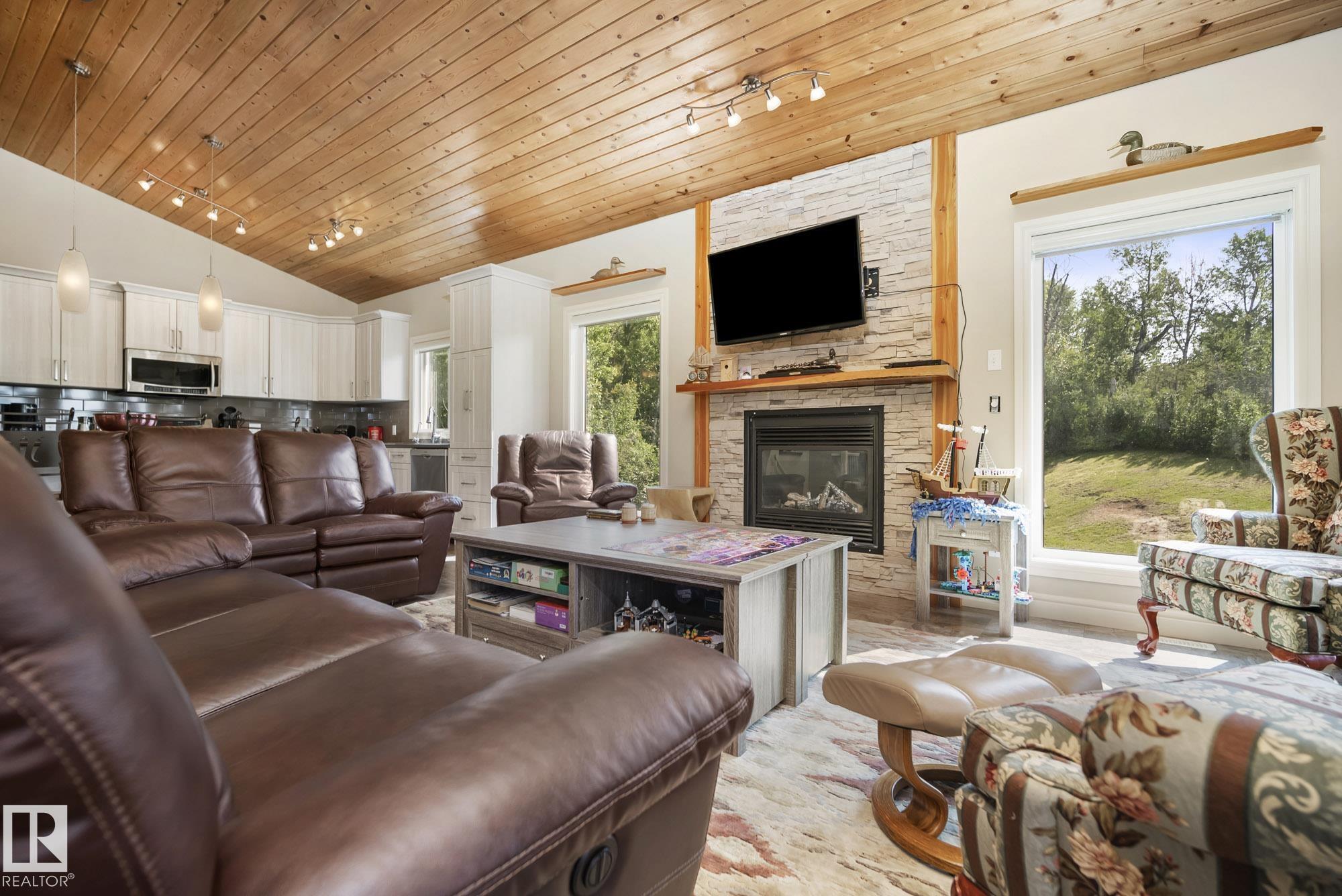 Photo 29 at 4518 Lakeshore Road, Whitewood Sands, Rural Parkland County