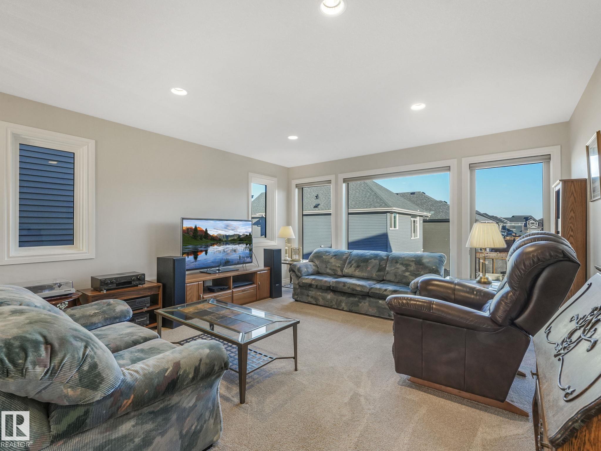 Photo 32 at 5774 Keeping Crescent SW, Keswick, Edmonton