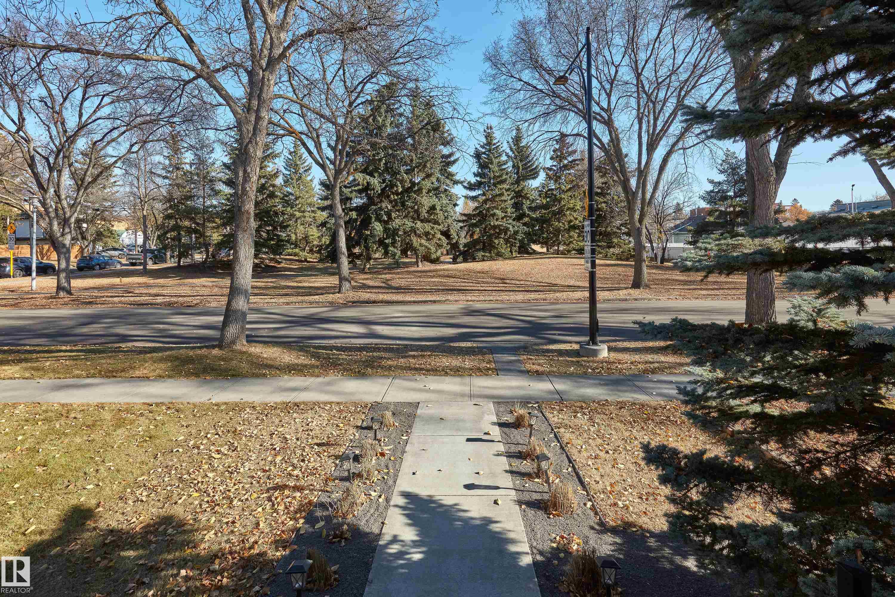 Photo 35 at 10992 128 Street NW, Westmount, Edmonton