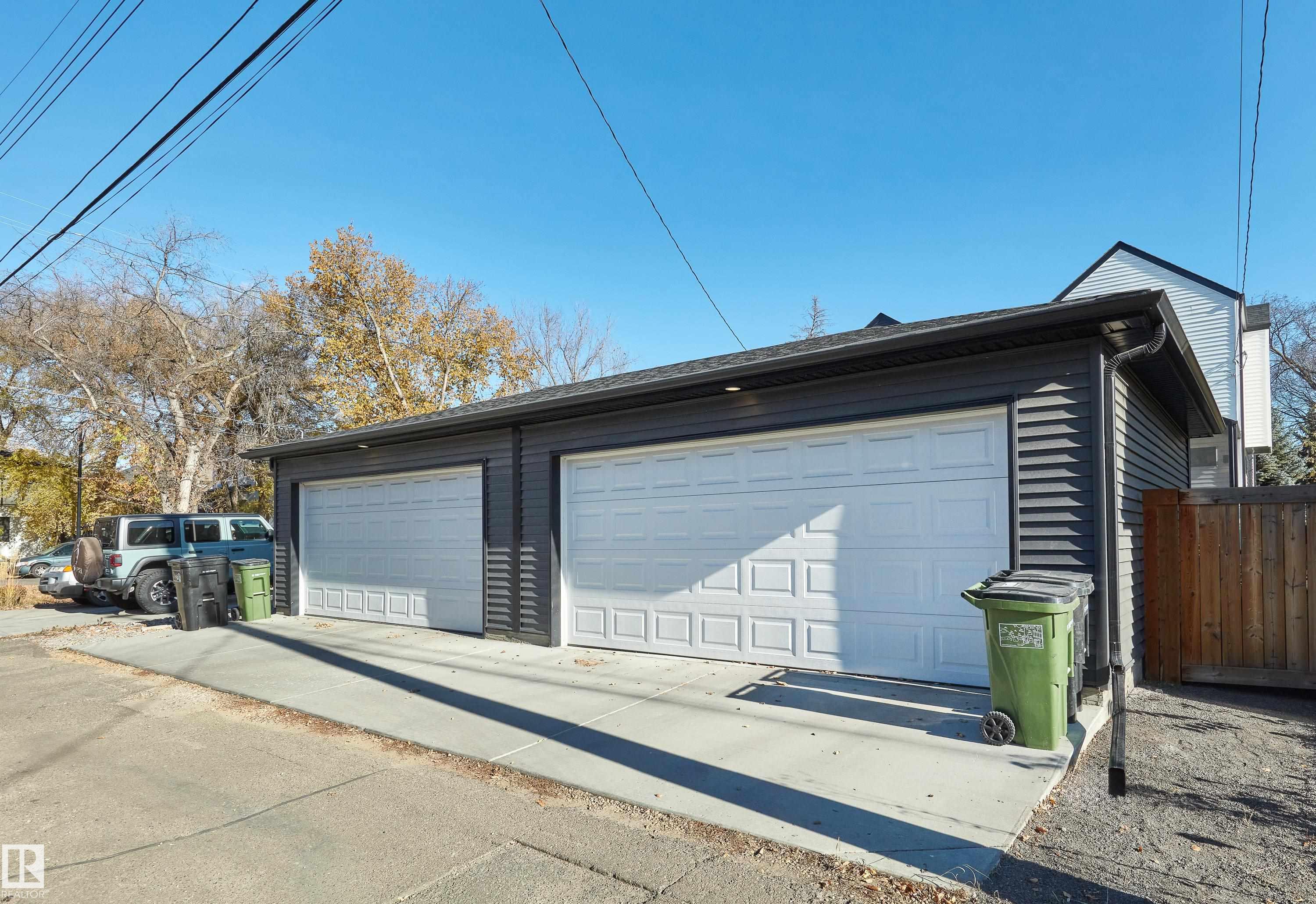 Photo 41 at 10992 128 Street NW, Westmount, Edmonton