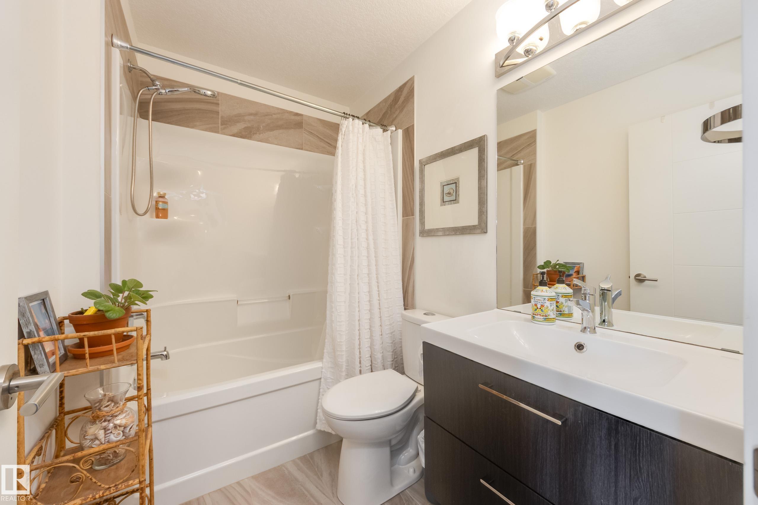 Photo 29 at 12421 115 Avenue NW, Inglewood, Edmonton