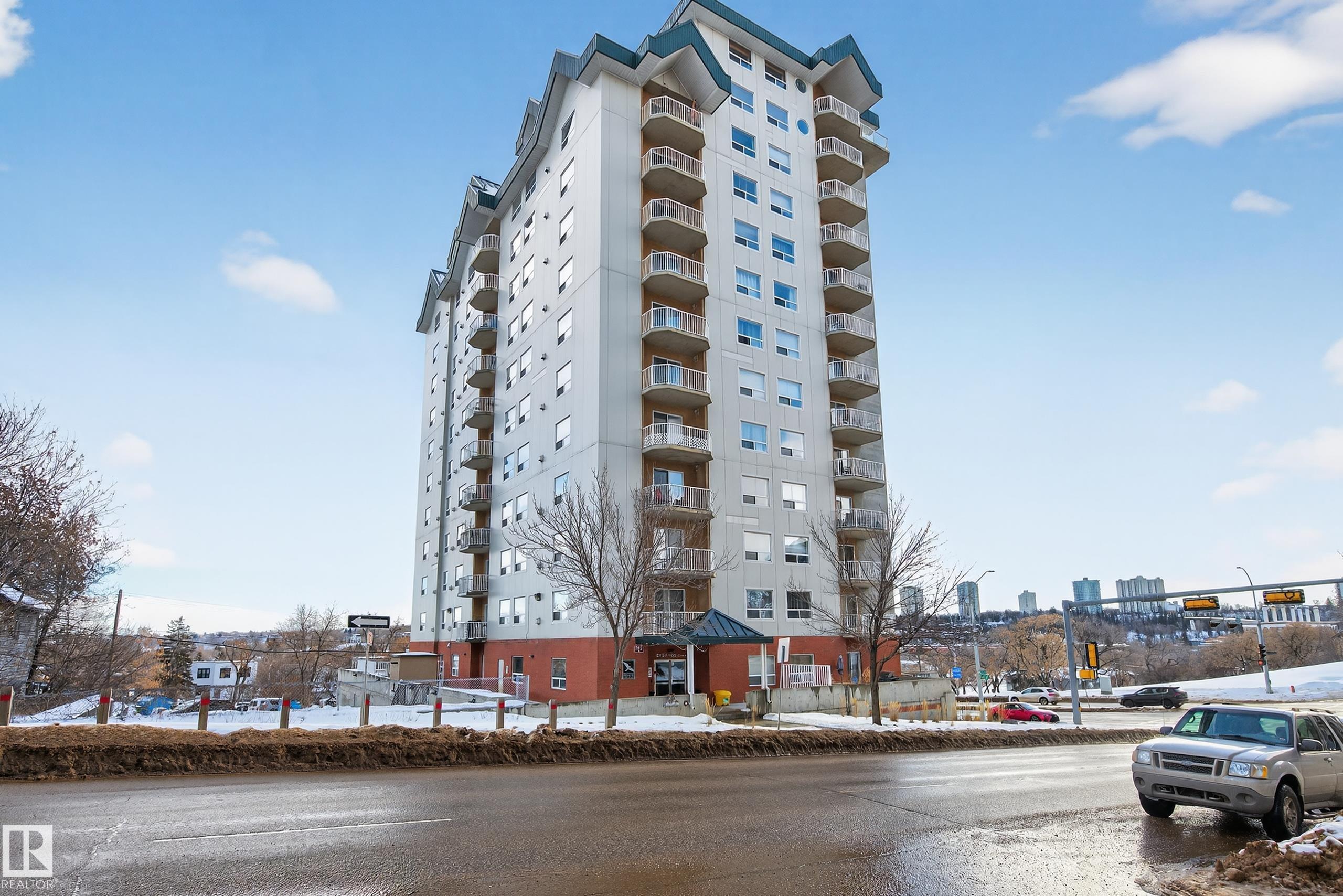 704 - 9707 105 Street NW, Downtown, Edmonton 2