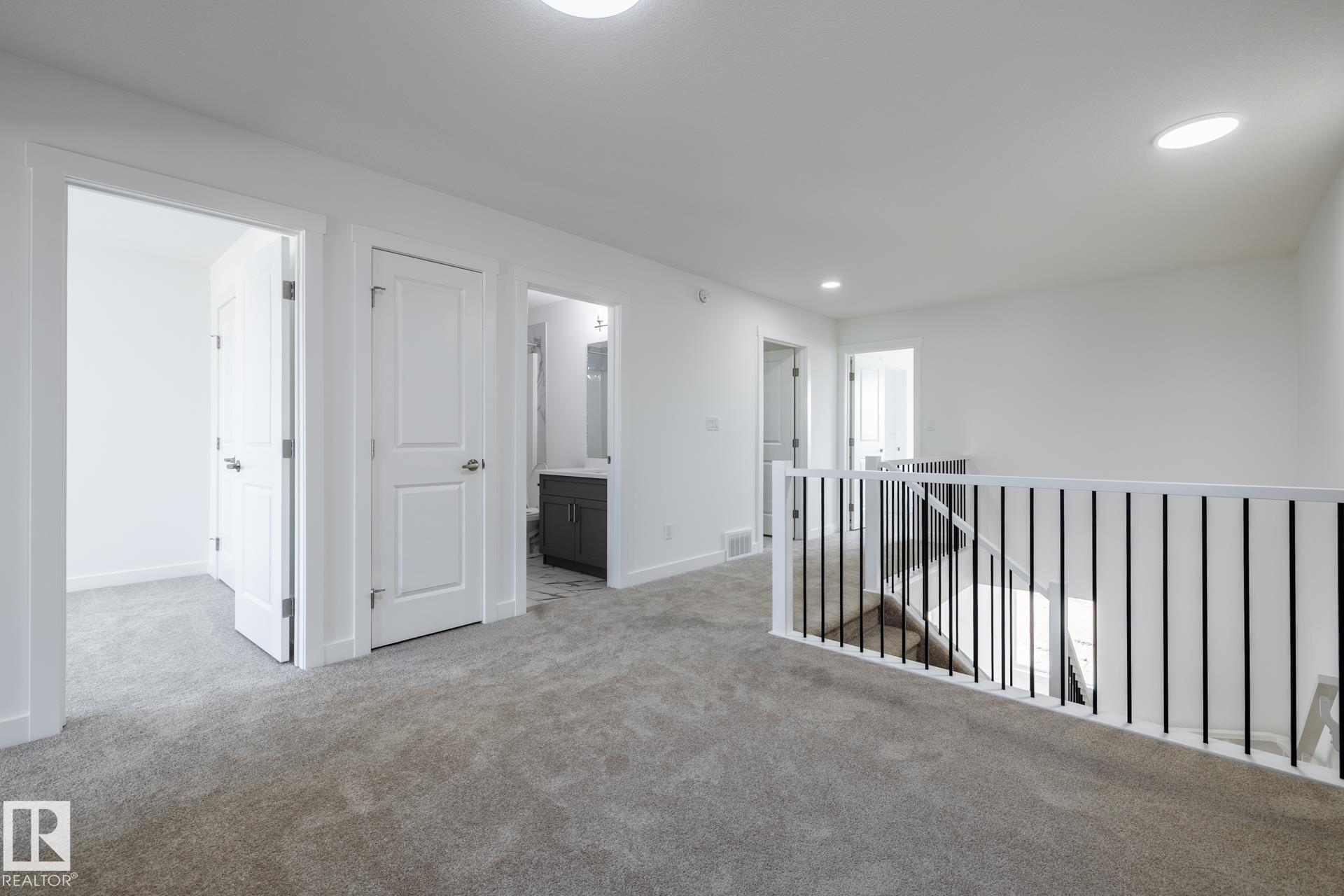 https://zimg.paragon.ice.com/ParagonImages/Property/PM/RAE/225390841/13/0/0/b7b36d207e79bef2b8b608e3c40503e5/1/3a149c9a2708cc33c976fcef107c5452/225390841-393dbf02-dd86-4768-86ab-9a128e4155d5.JPG