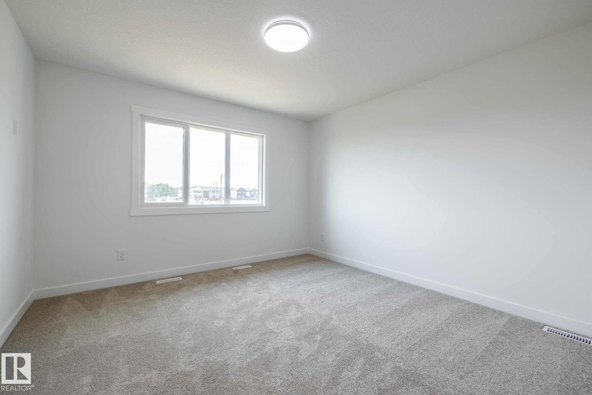 https://zimg.paragon.ice.com/ParagonImages/Property/PM/RAE/225390841/17/0/0/0b92bfec9e6f81ee0c2119ed49698708/1/3a149c9a2708cc33c976fcef107c5452/225390841-39cdbe9a-212e-477d-bcb5-afd6963d34f7.JPG