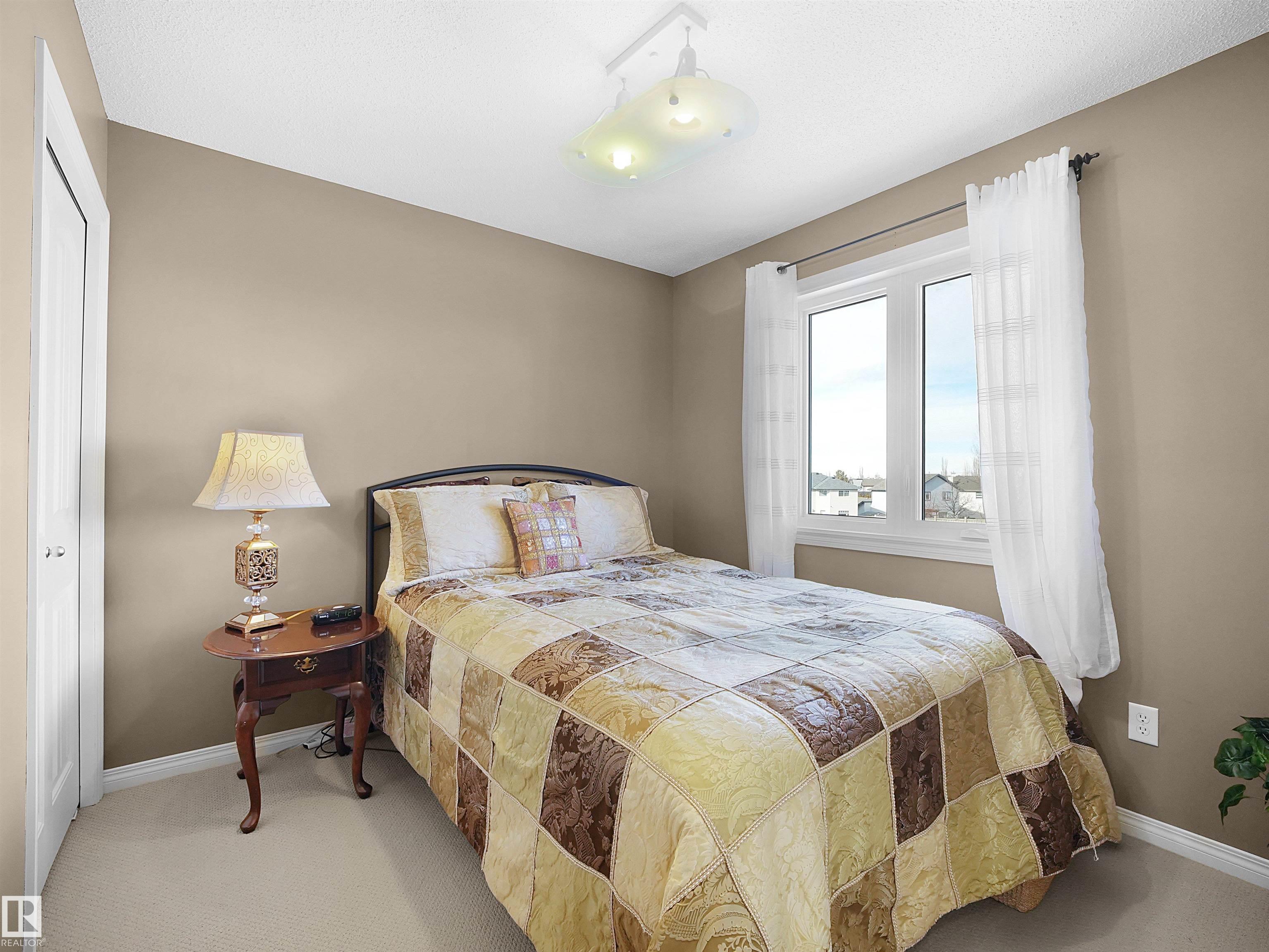 Photo 27 at 11708 10 Avenue SW, Rutherford, Edmonton