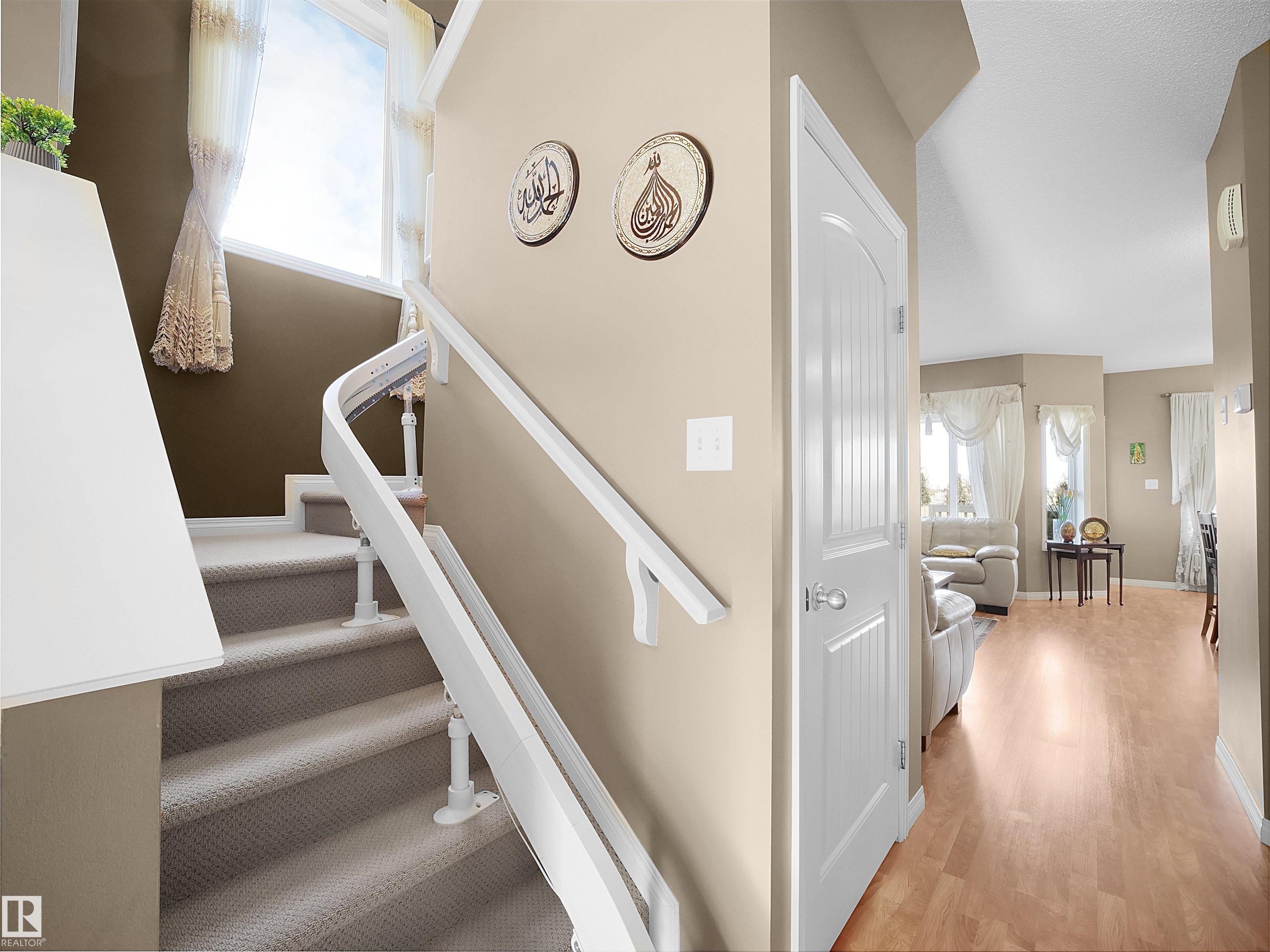 Photo 9 at 11708 10 Avenue SW, Rutherford, Edmonton