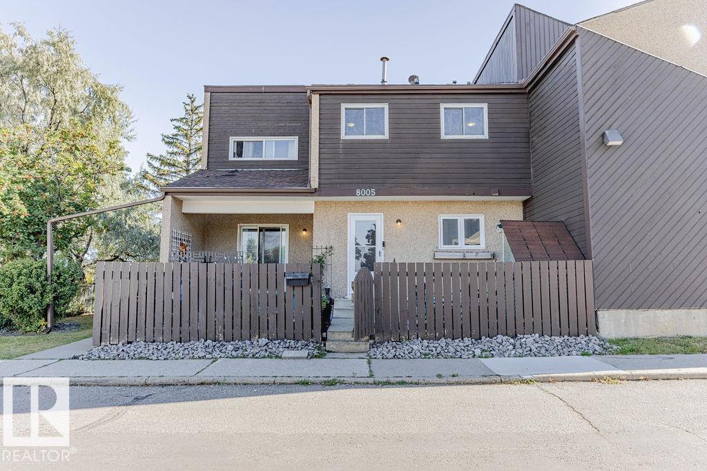8005 27 Avenue NW, Meyonohk, Edmonton 2