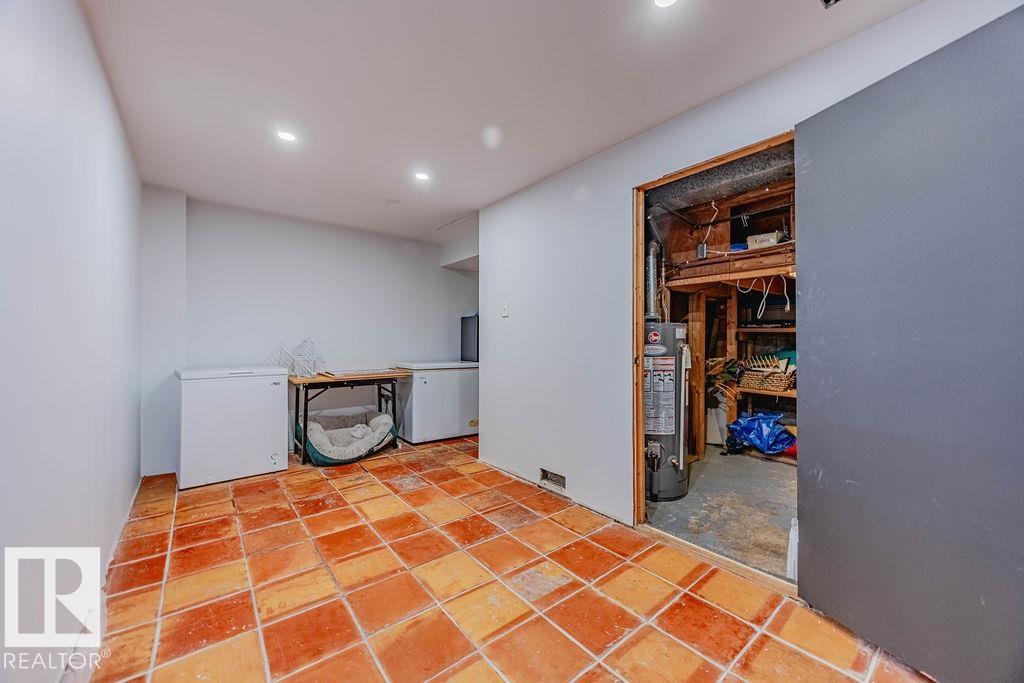 Photo 27 at 8005 27 Avenue NW, Meyonohk, Edmonton