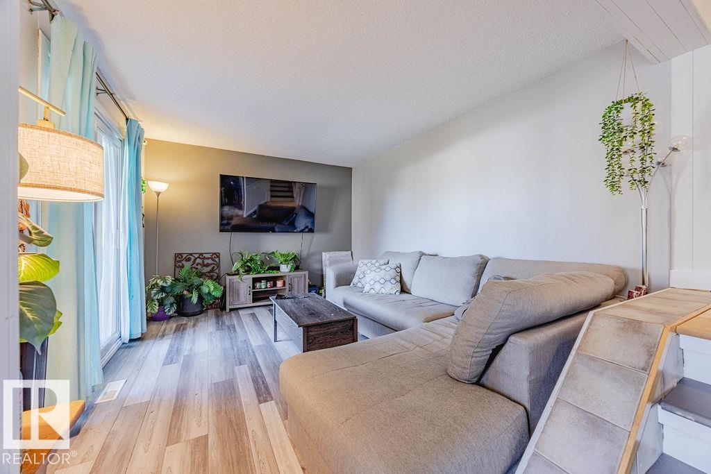 Photo 6 at 8005 27 Avenue NW, Meyonohk, Edmonton