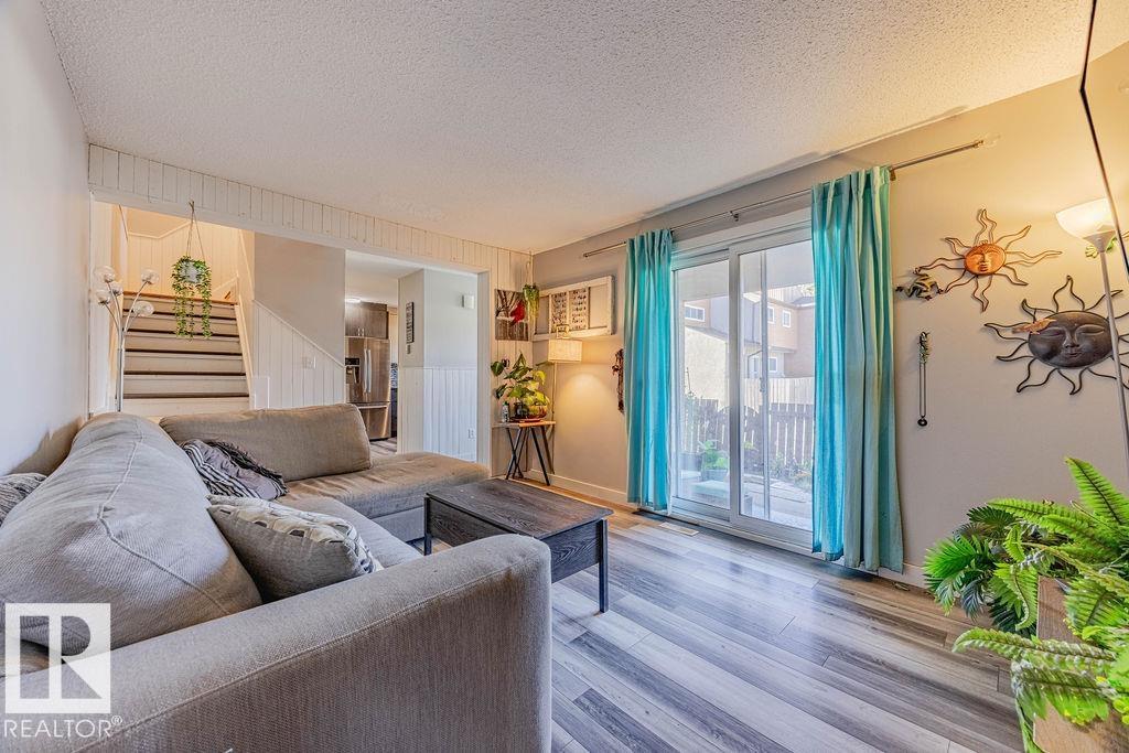 Photo 7 at 8005 27 Avenue NW, Meyonohk, Edmonton