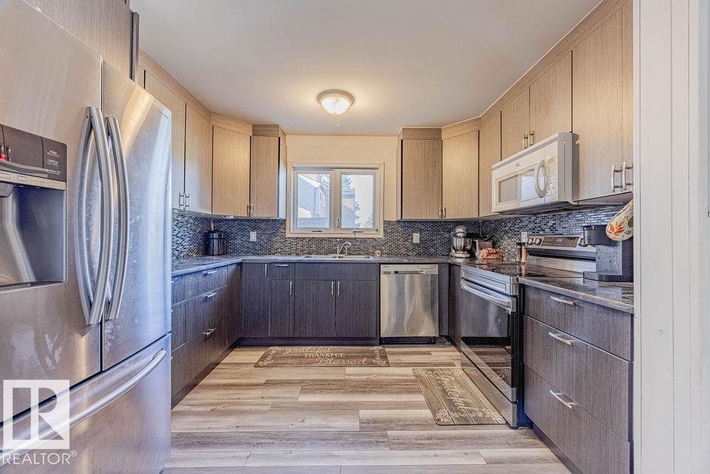 Photo 10 at 8005 27 Avenue NW, Meyonohk, Edmonton