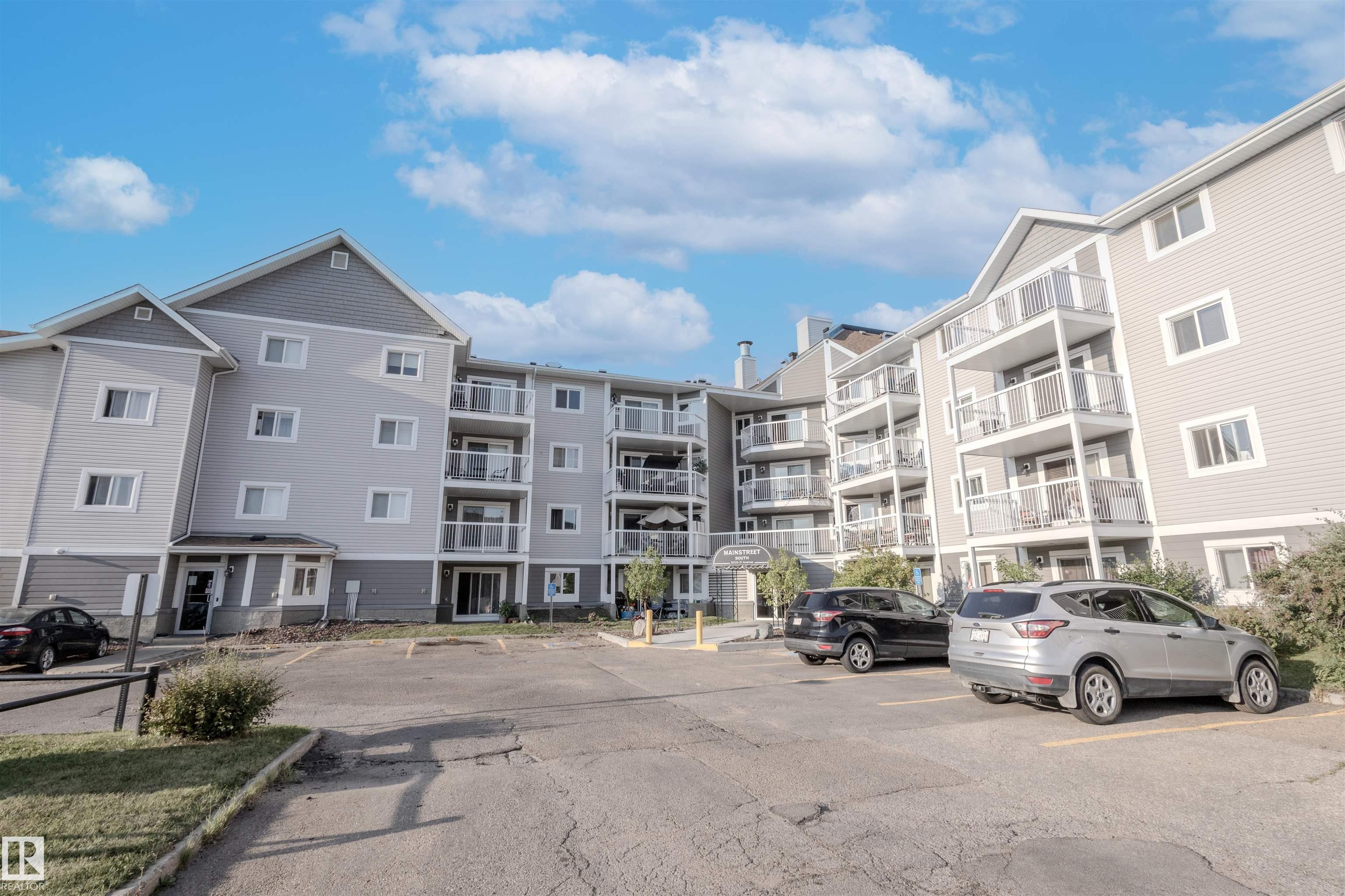 Photo 2 at 305 - 5005 31 Avenue NW, Tawa, Edmonton