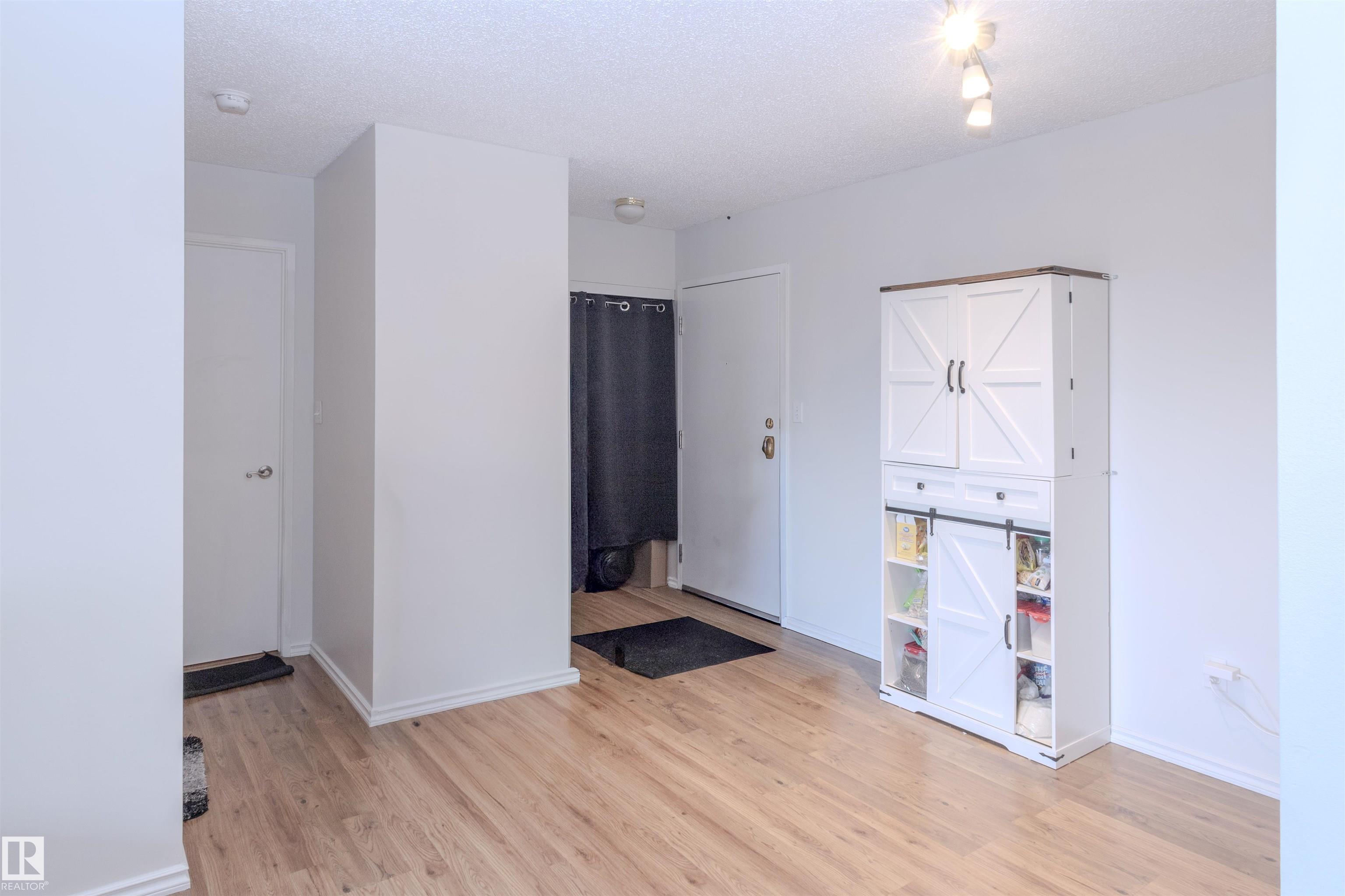 Photo 4 at 305 - 5005 31 Avenue NW, Tawa, Edmonton