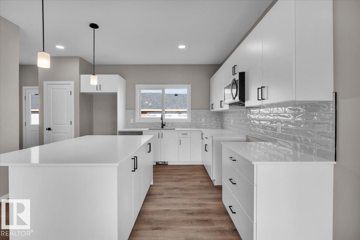 Photo 12 at 1100 Mcleod Avenue, Easton, Spruce Grove