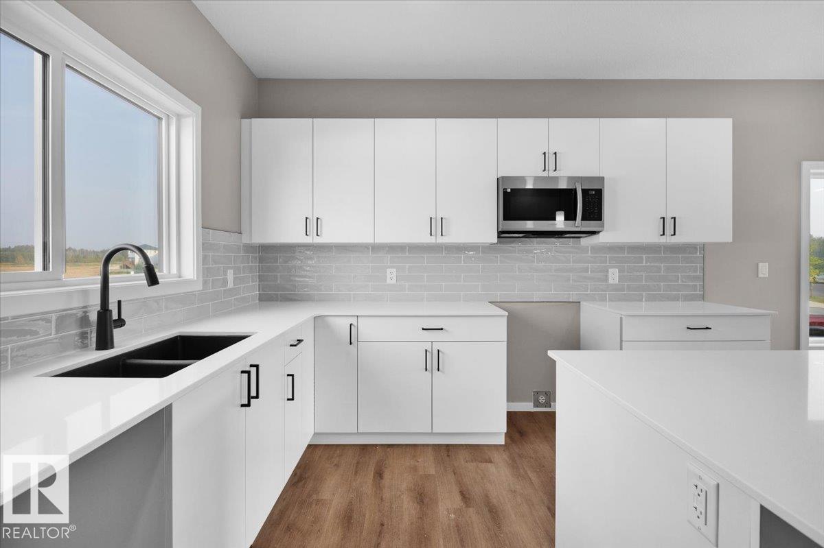 Photo 14 at 1100 Mcleod Avenue, Easton, Spruce Grove