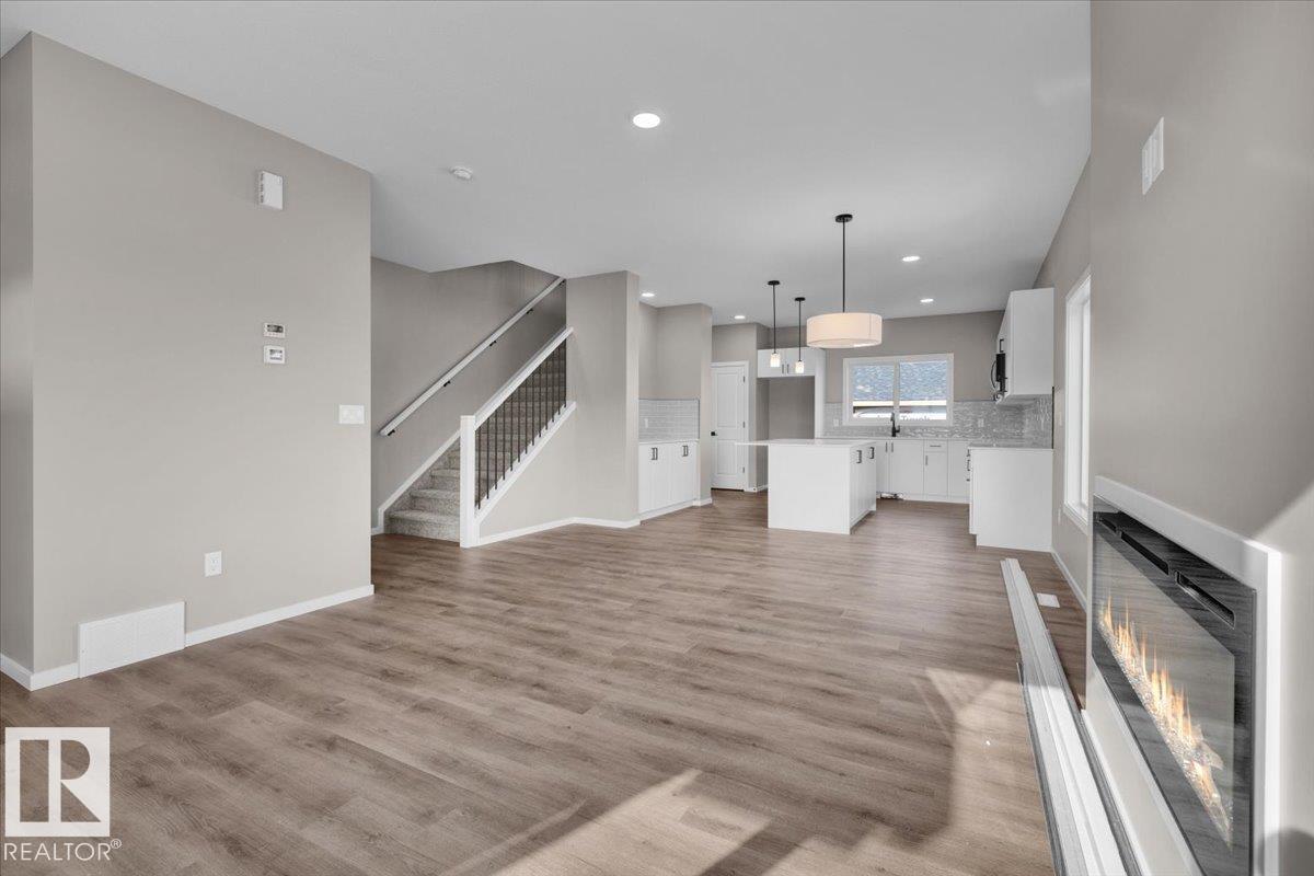 Photo 5 at 1100 Mcleod Avenue, Easton, Spruce Grove