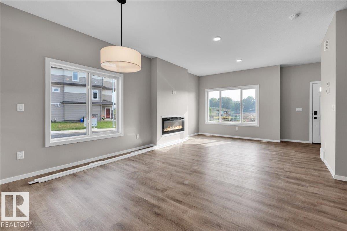 Photo 8 at 1100 Mcleod Avenue, Easton, Spruce Grove