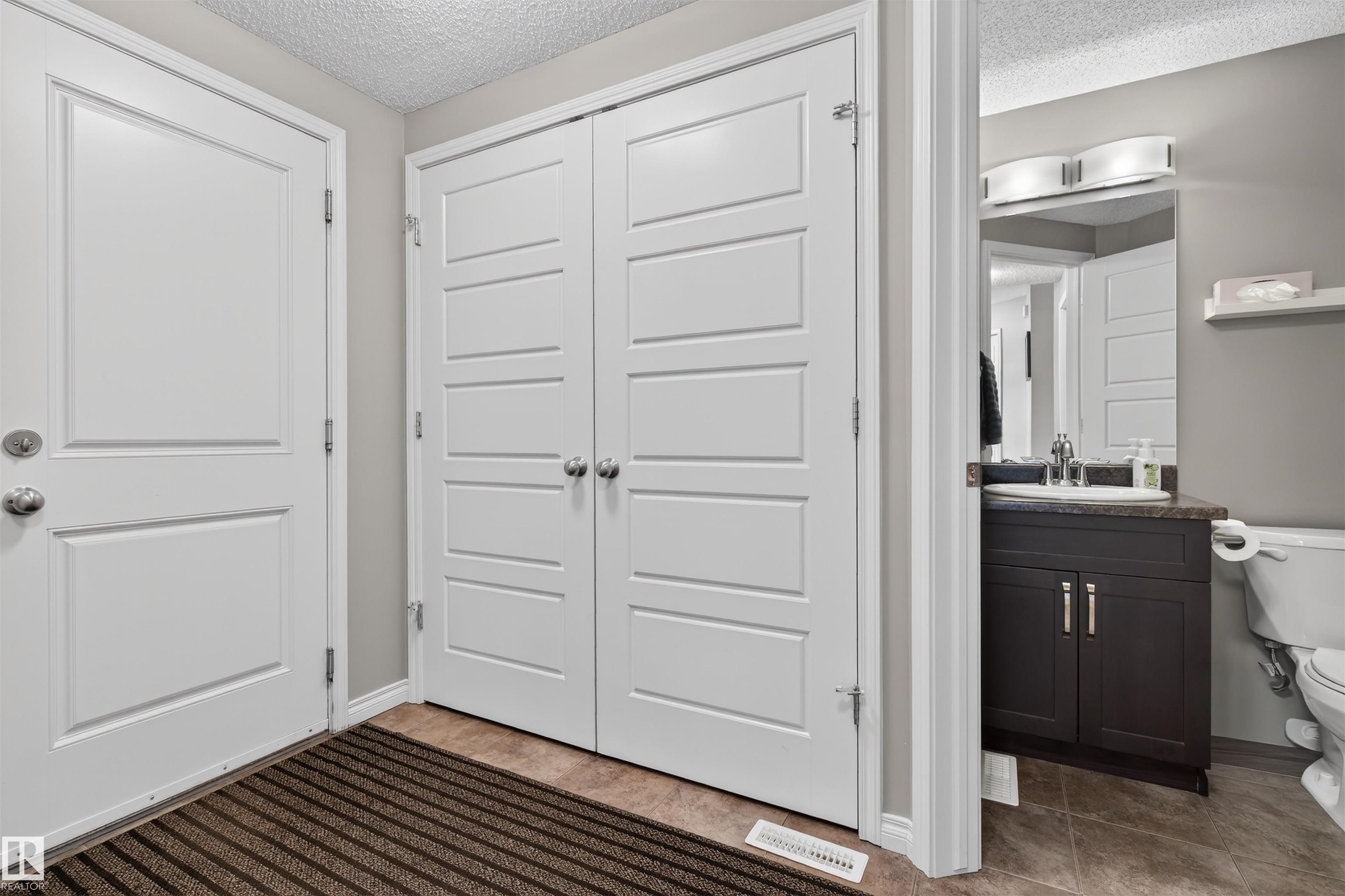 Photo 4 at 16448 140 Street NW, Carlton, Edmonton