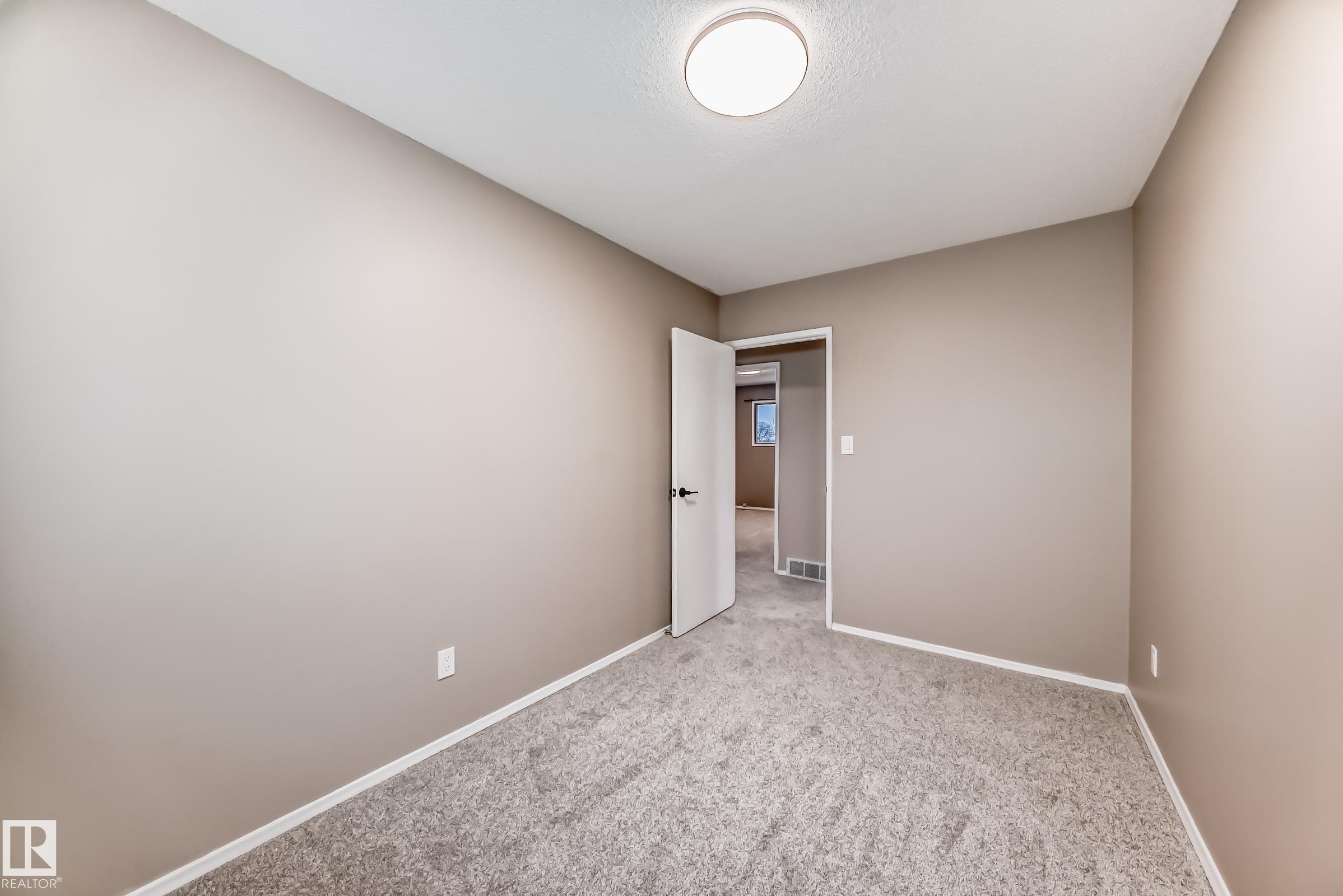 Photo 28 at 6808 149 Avenue NW, Kilkenny, Edmonton
