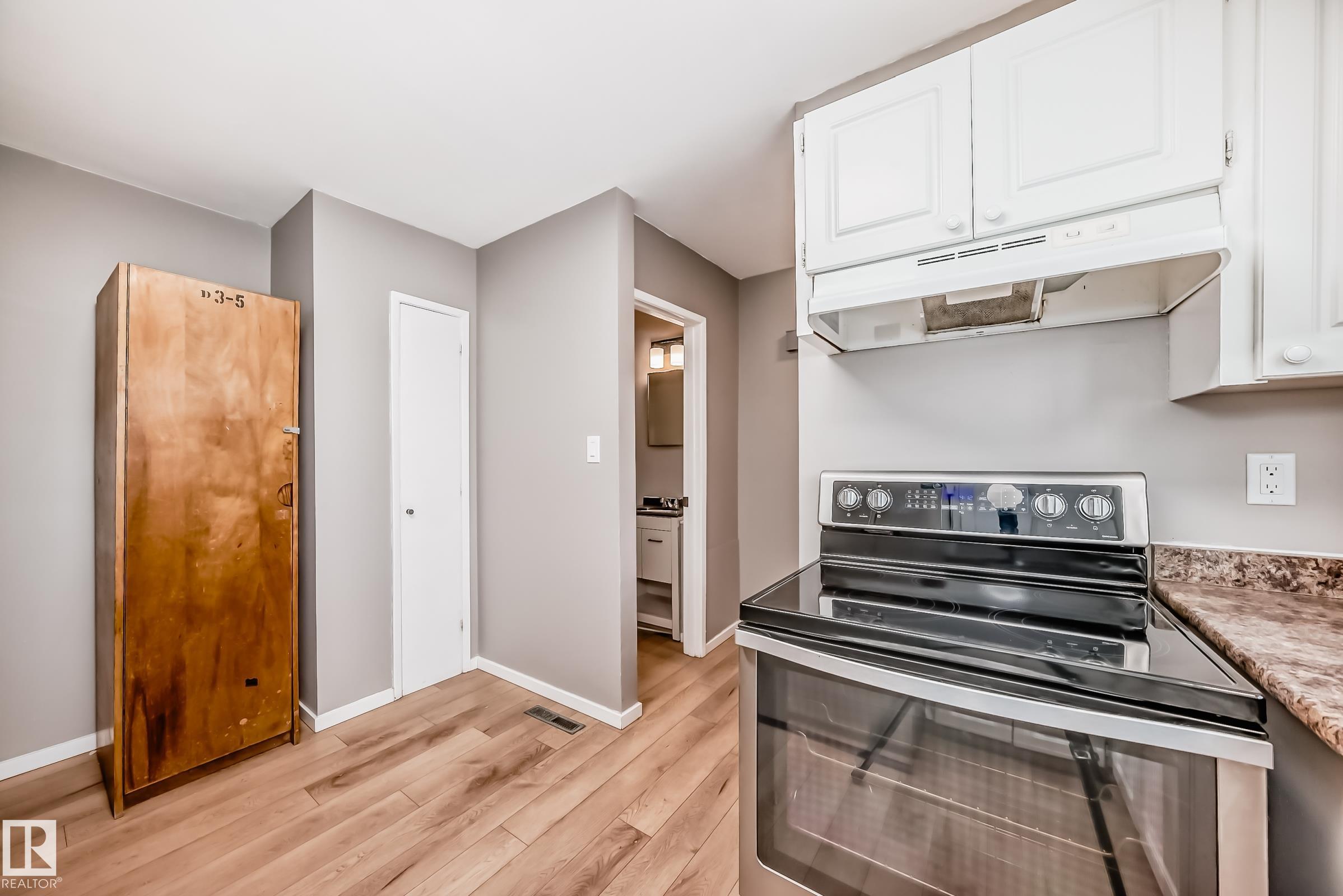Photo 9 at 6808 149 Avenue NW, Kilkenny, Edmonton