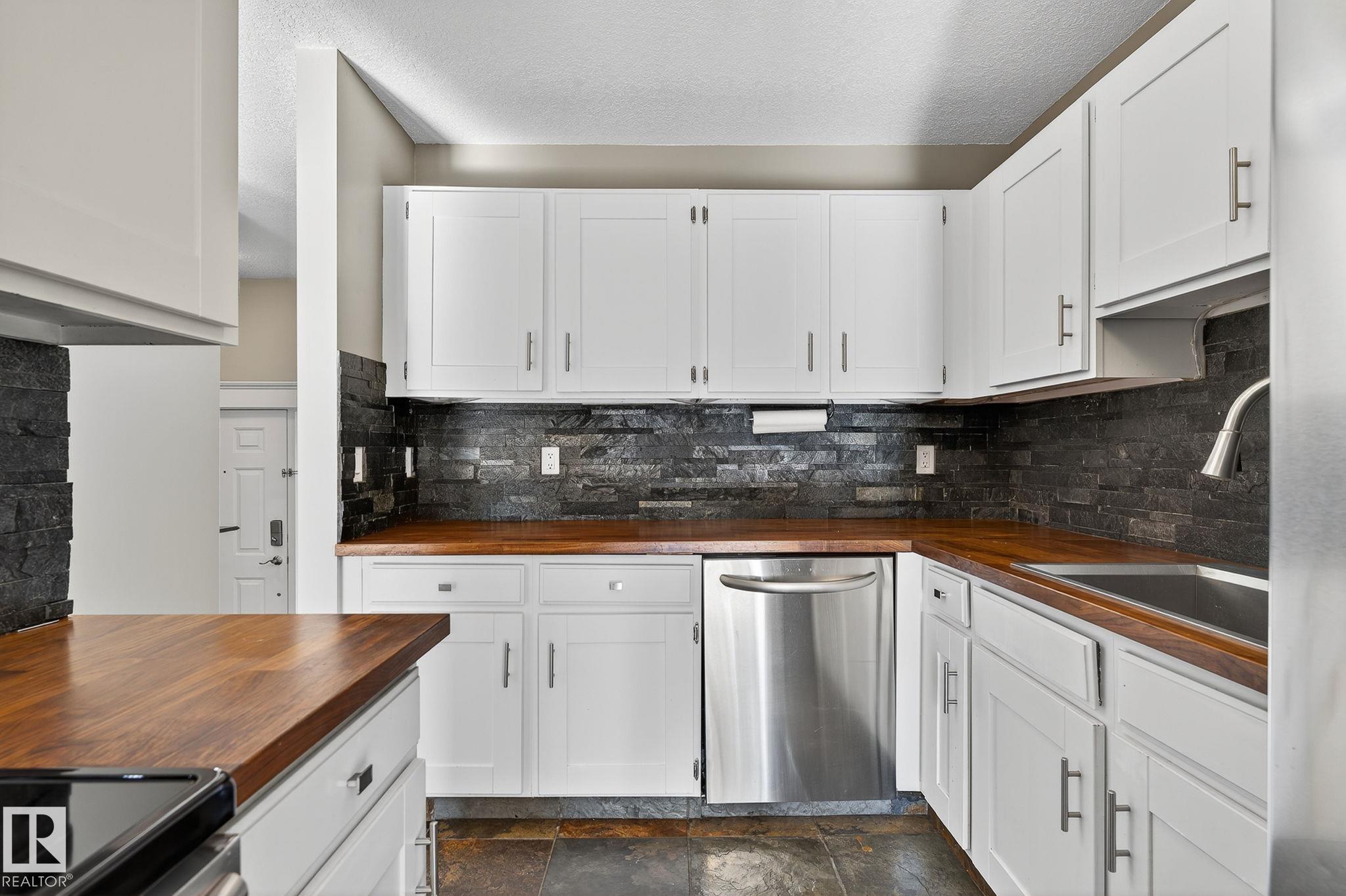 Photo 16 at 146 Callingwood Place NW, Callingwood South, Edmonton