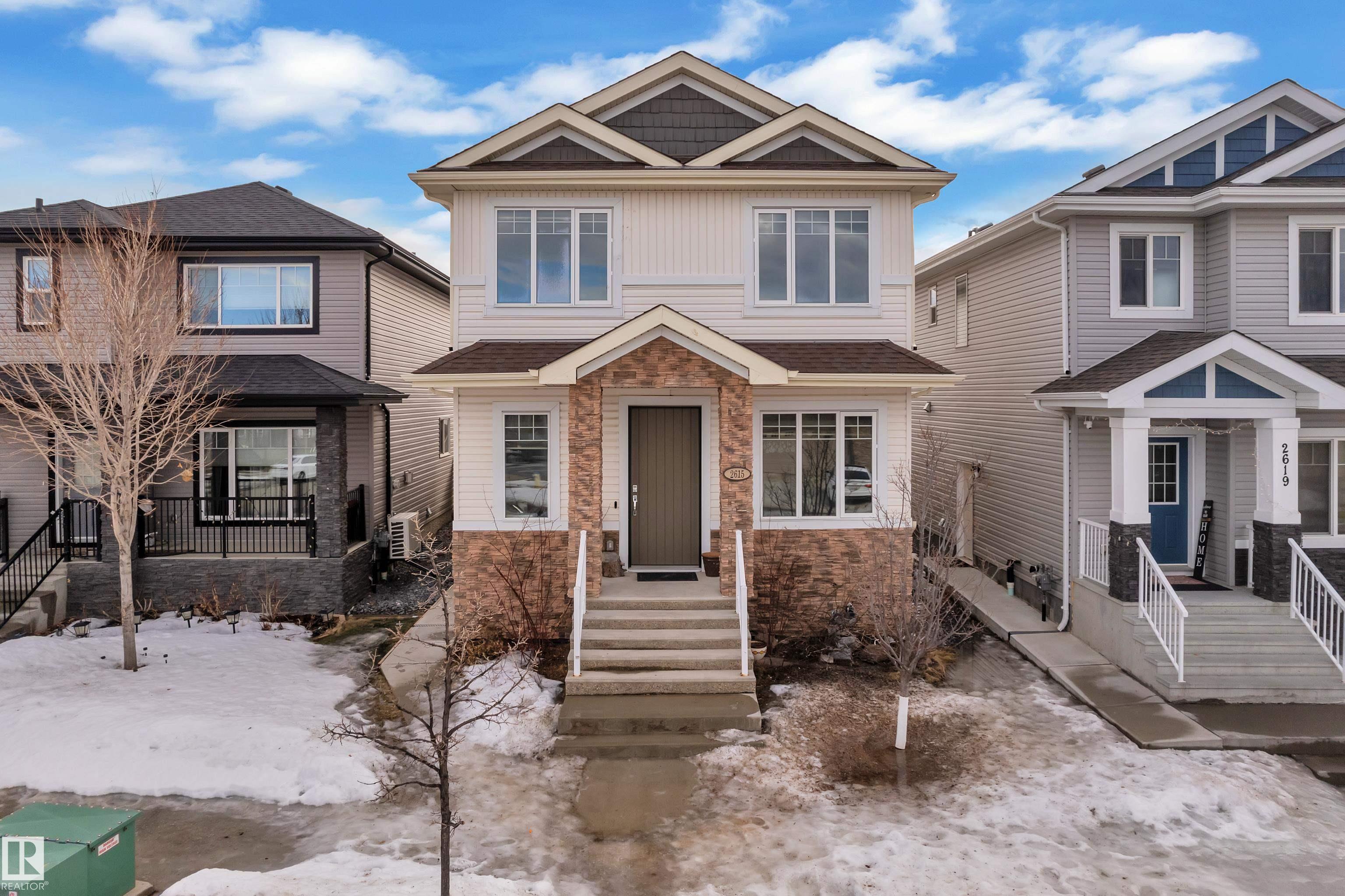 2615 21 Avenue NW, Laurel, Edmonton 2