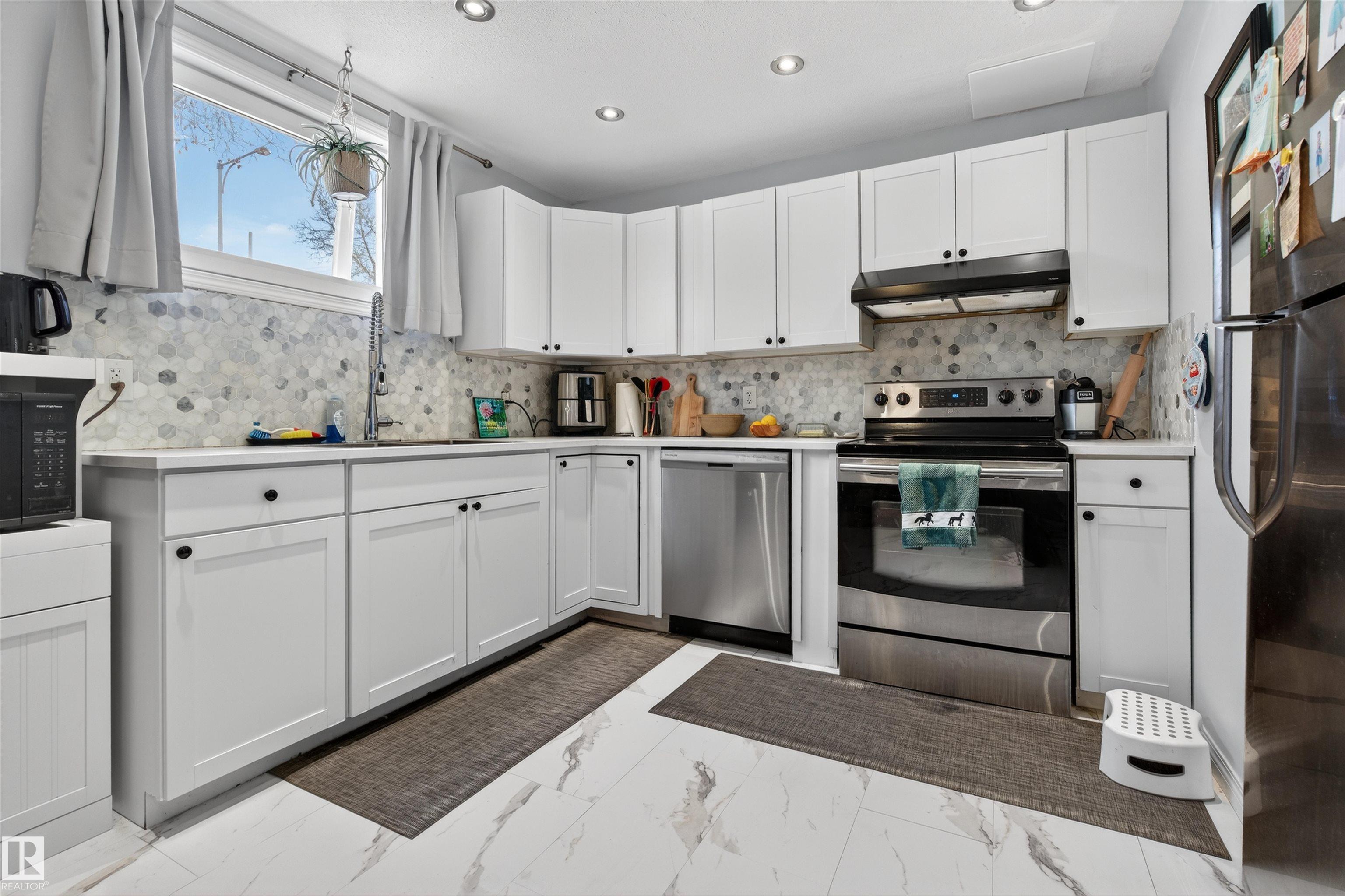 Photo 28 at 10366 148 Street NW, Grovenor, Edmonton