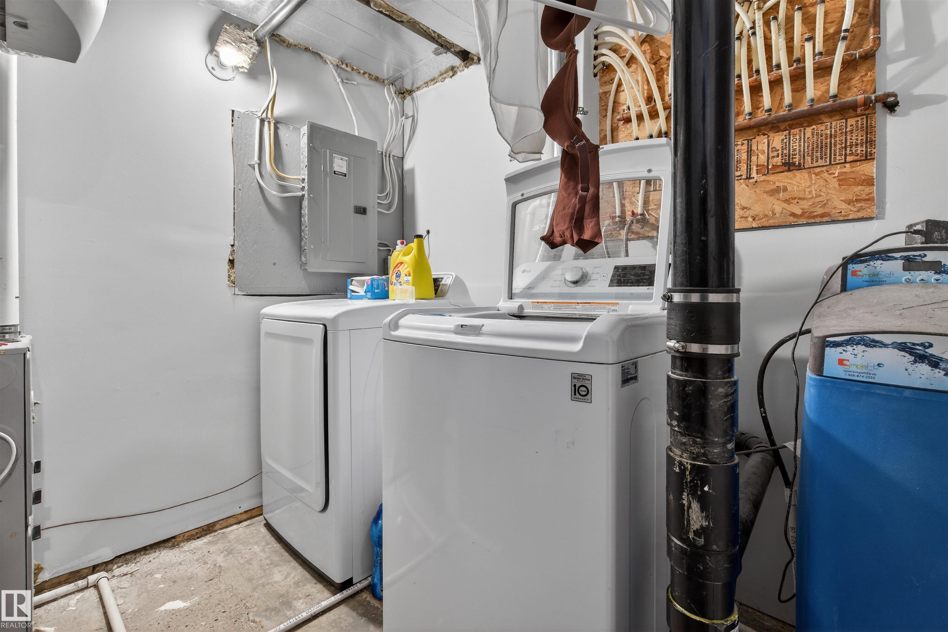 Photo 32 at 10366 148 Street NW, Grovenor, Edmonton