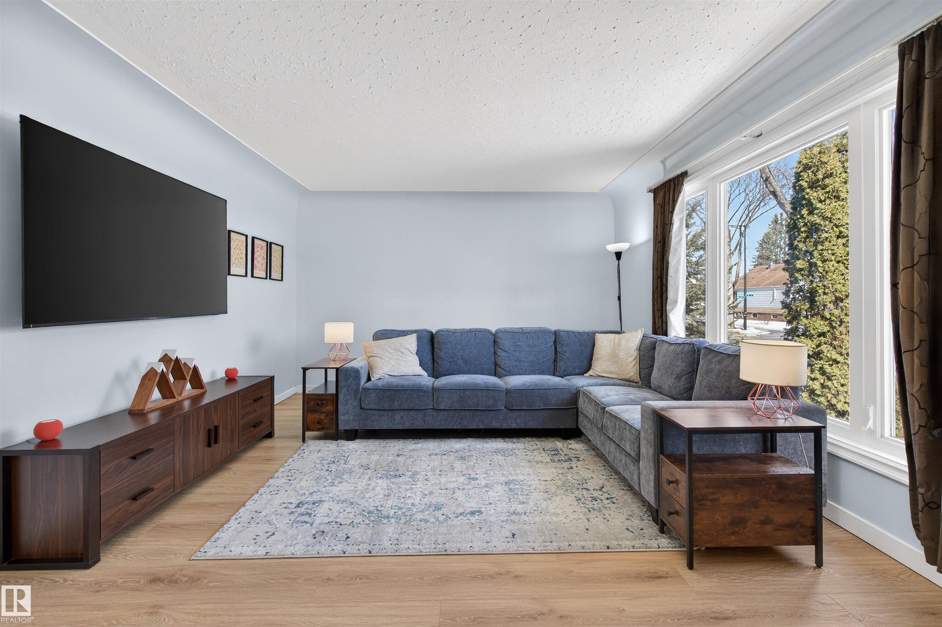 Photo 7 at 10366 148 Street NW, Grovenor, Edmonton