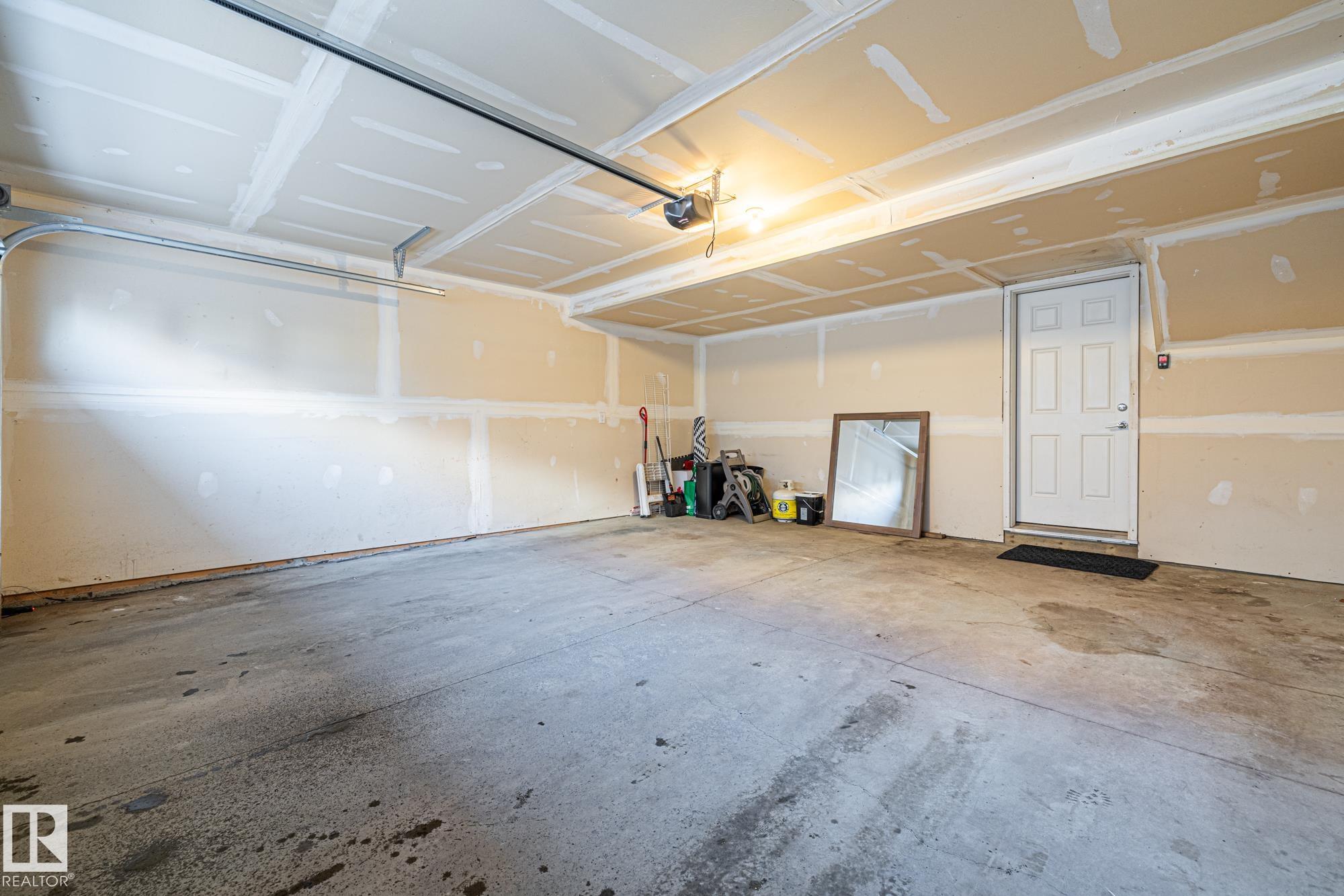 Photo 34 at 105 - 16903 68 Street NW, Schonsee, Edmonton