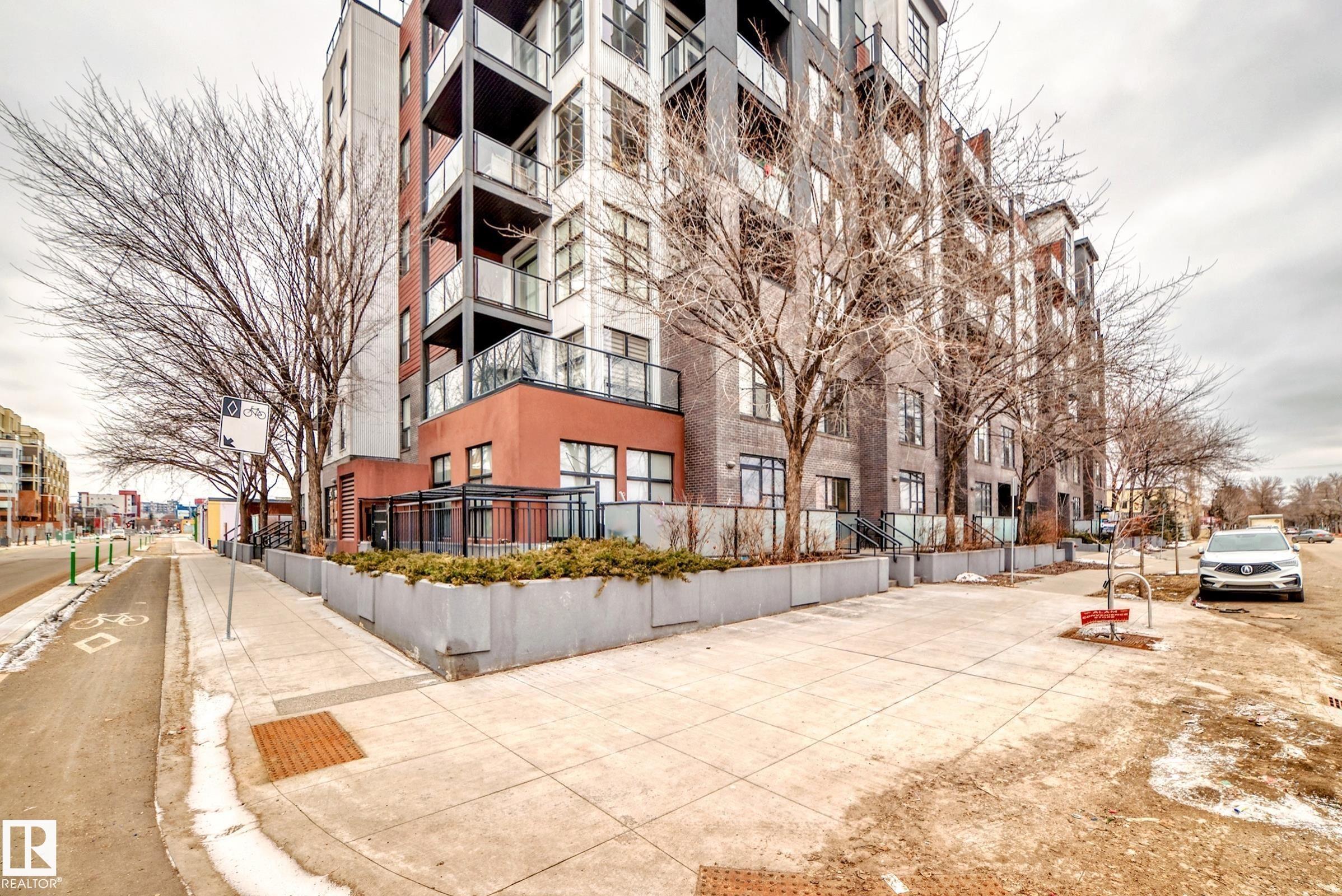 Photo 3 at 504 - 10518 113 Street NW, Queen Mary Park, Edmonton