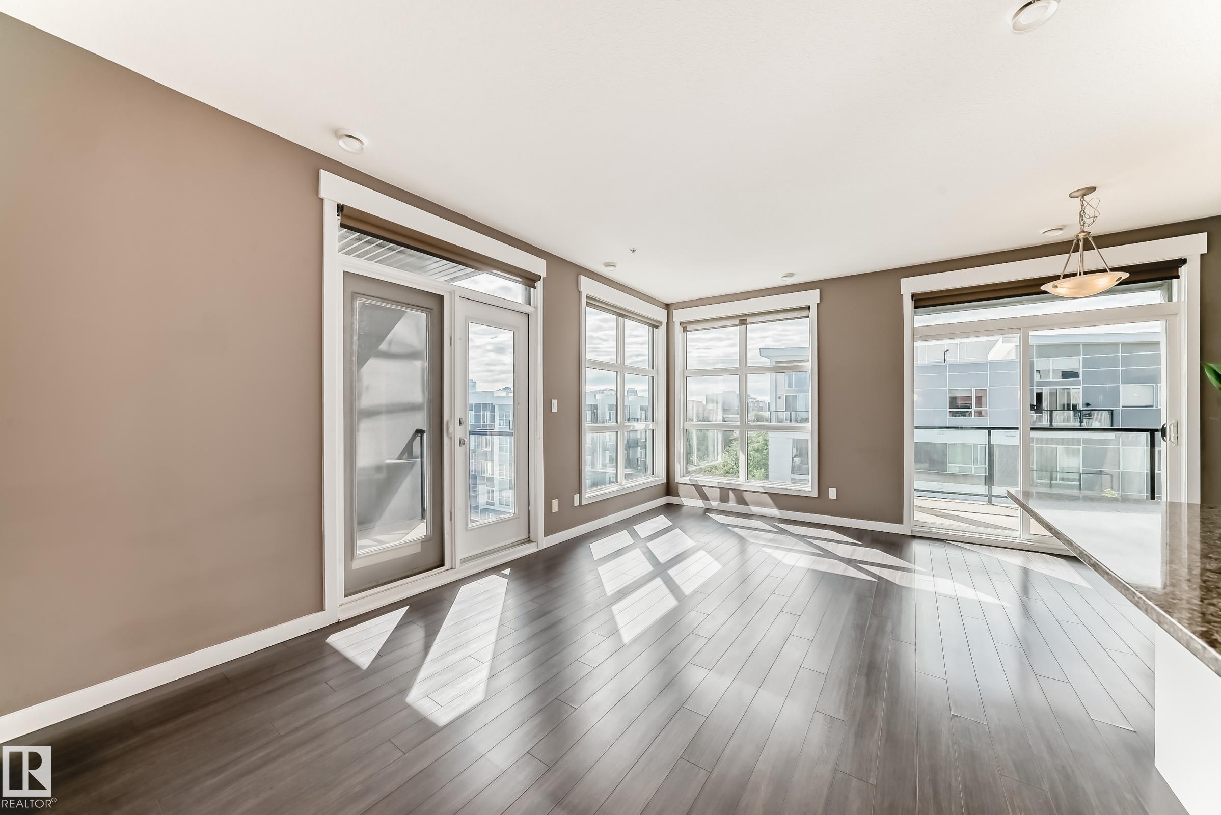 Photo 4 at 504 - 10518 113 Street NW, Queen Mary Park, Edmonton