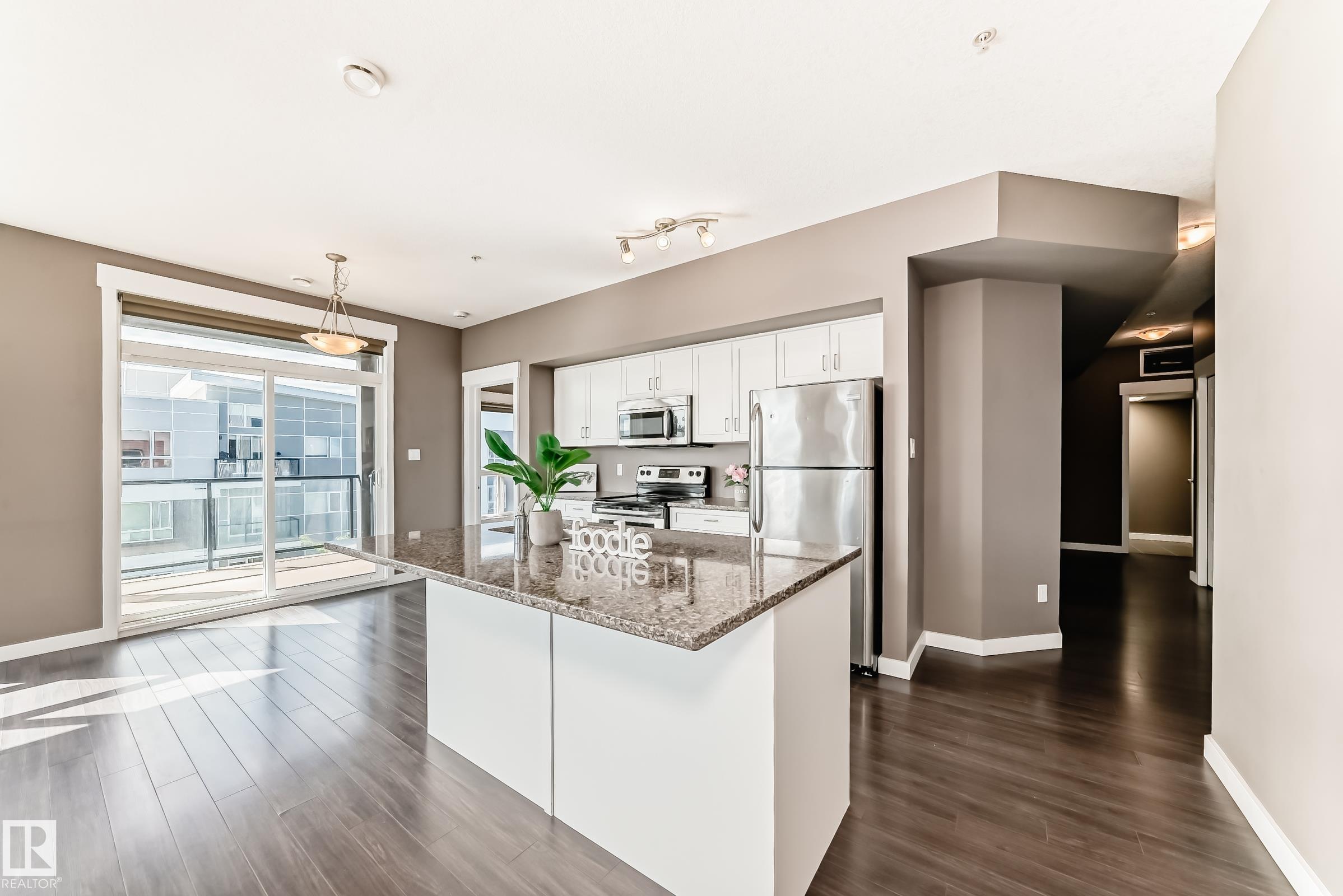 Photo 8 at 504 - 10518 113 Street NW, Queen Mary Park, Edmonton