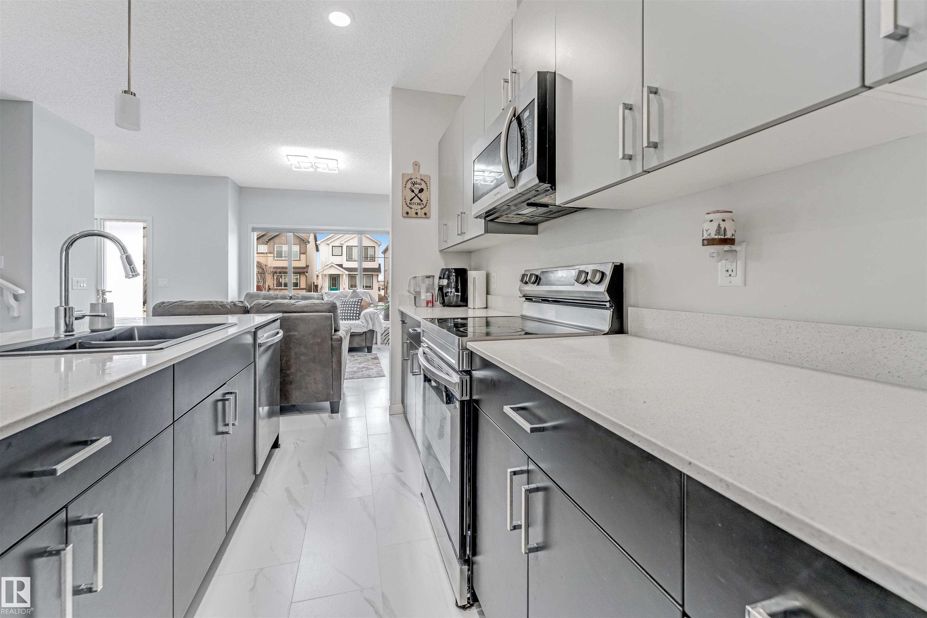 Photo 11 at 7118 46a Street, Le Reve, Beaumont