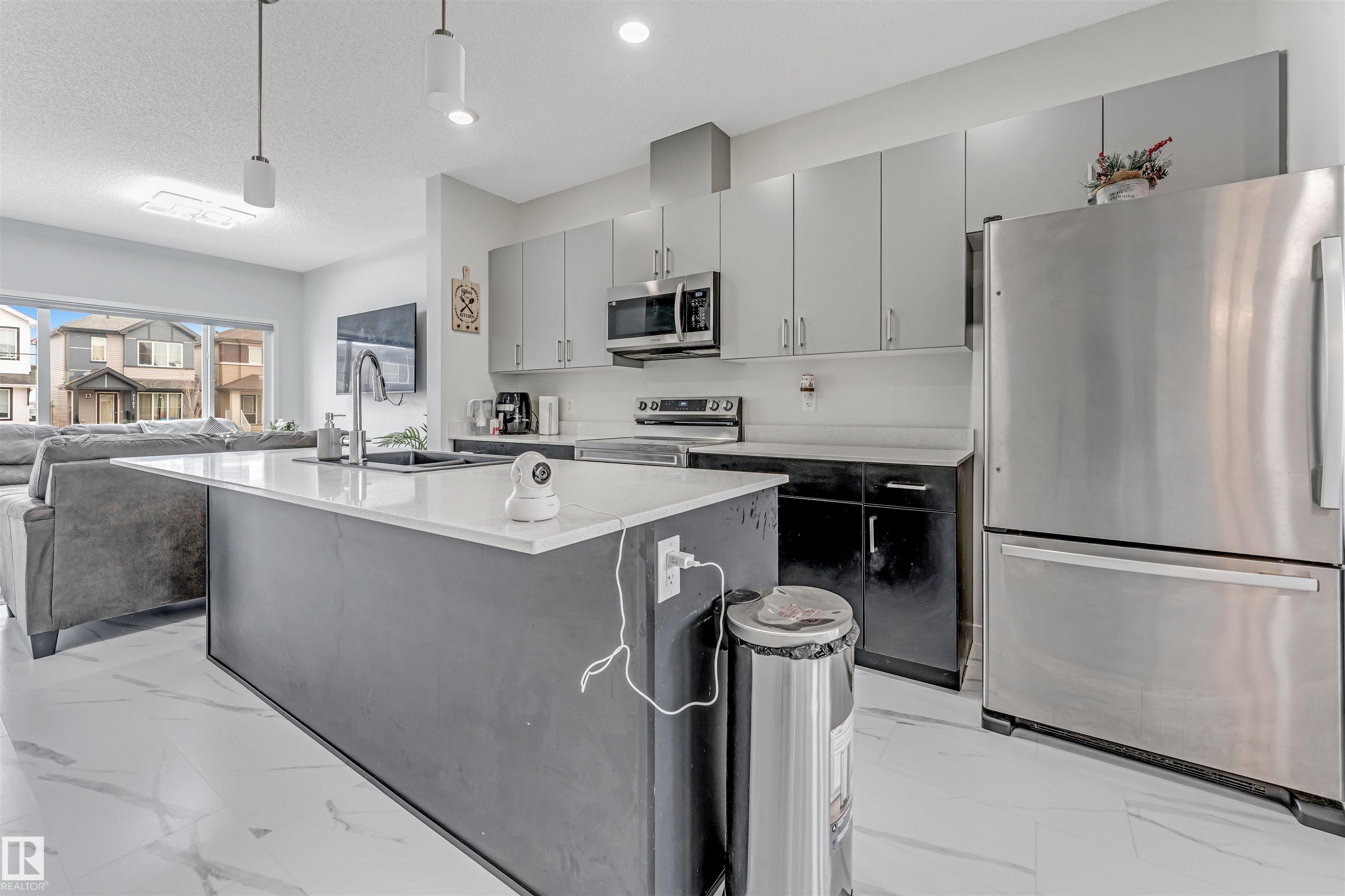 Photo 12 at 7118 46a Street, Le Reve, Beaumont