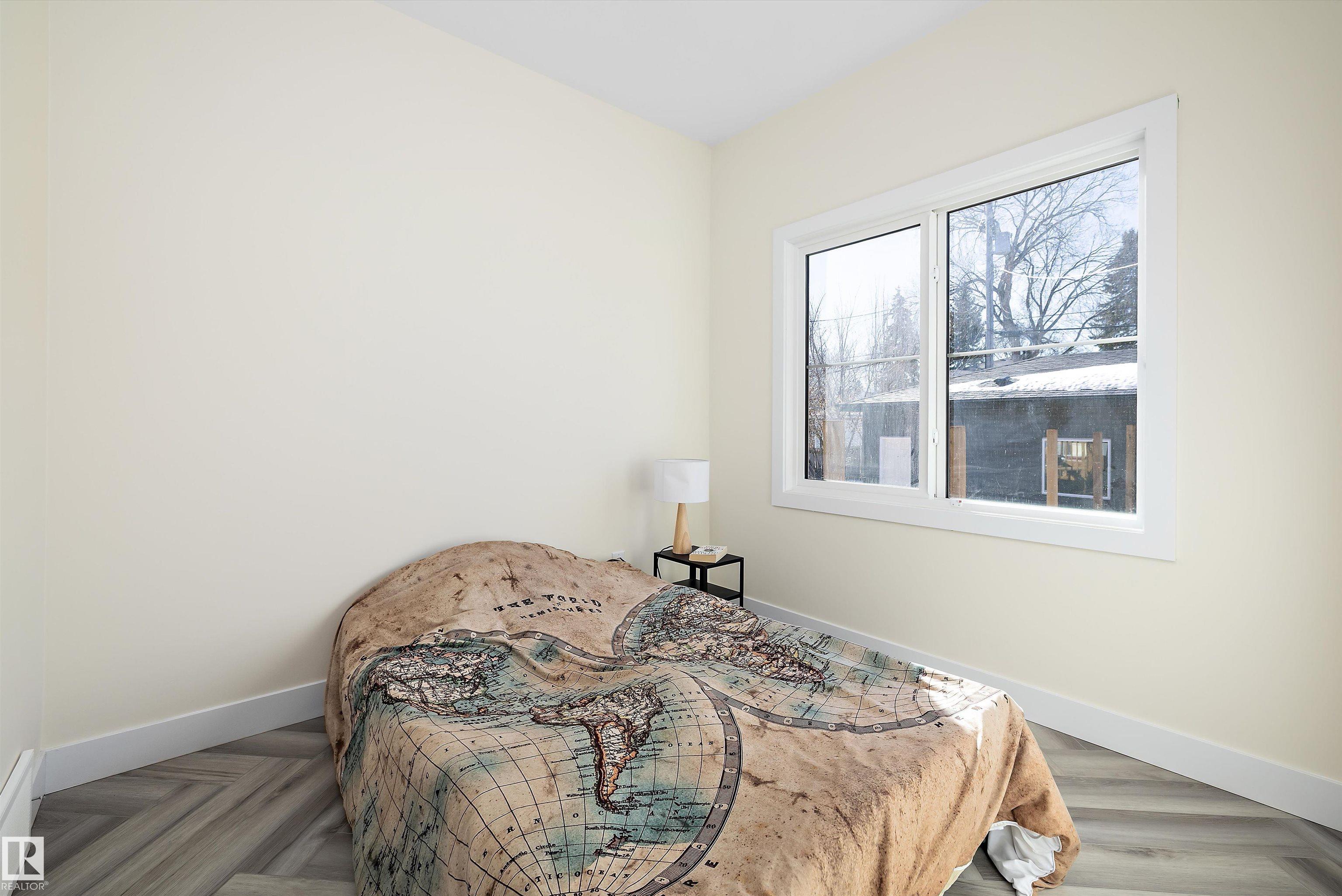 Photo 18 at 8321 81ave NW, King Edward Park, Edmonton