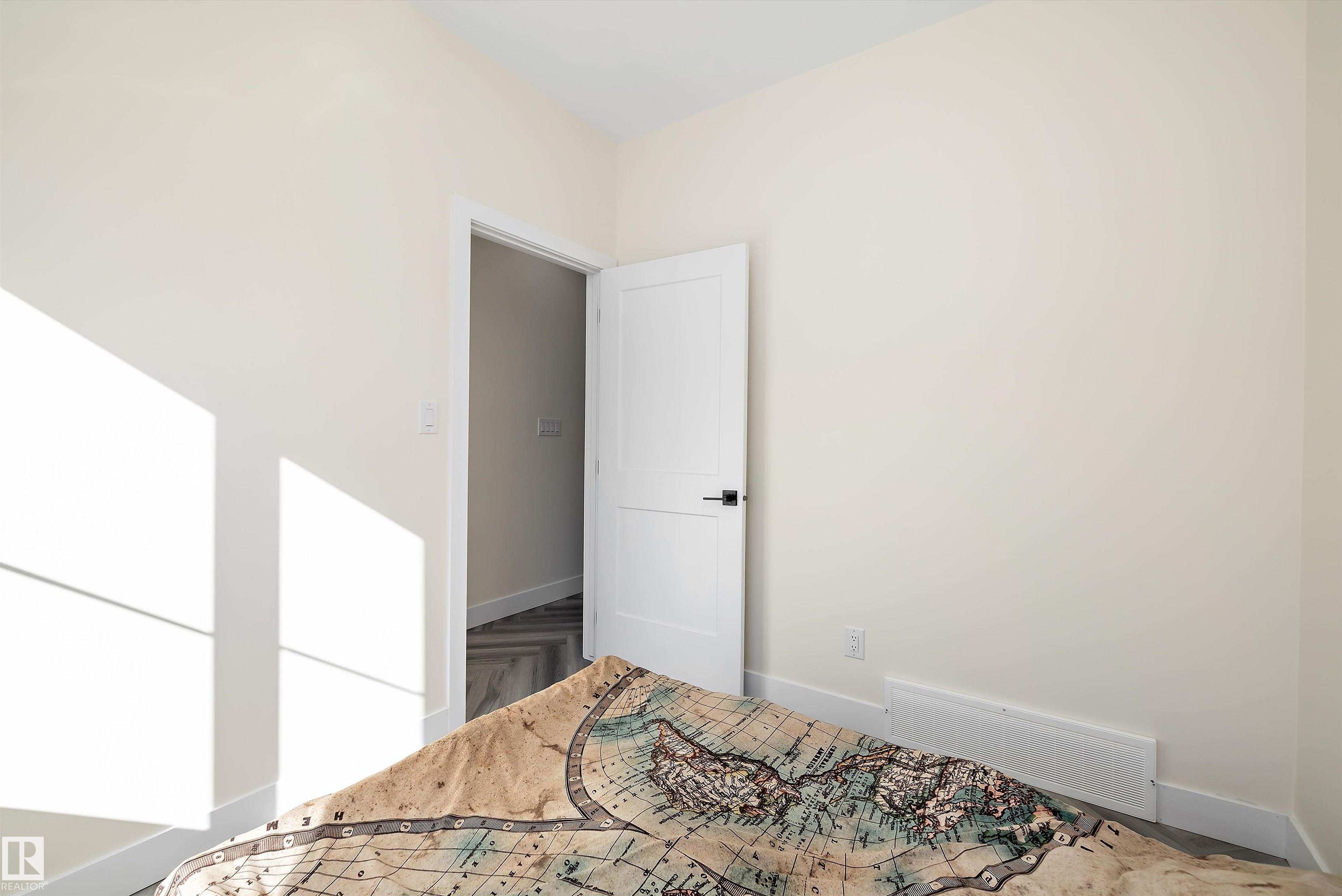 Photo 19 at 8321 81ave NW, King Edward Park, Edmonton