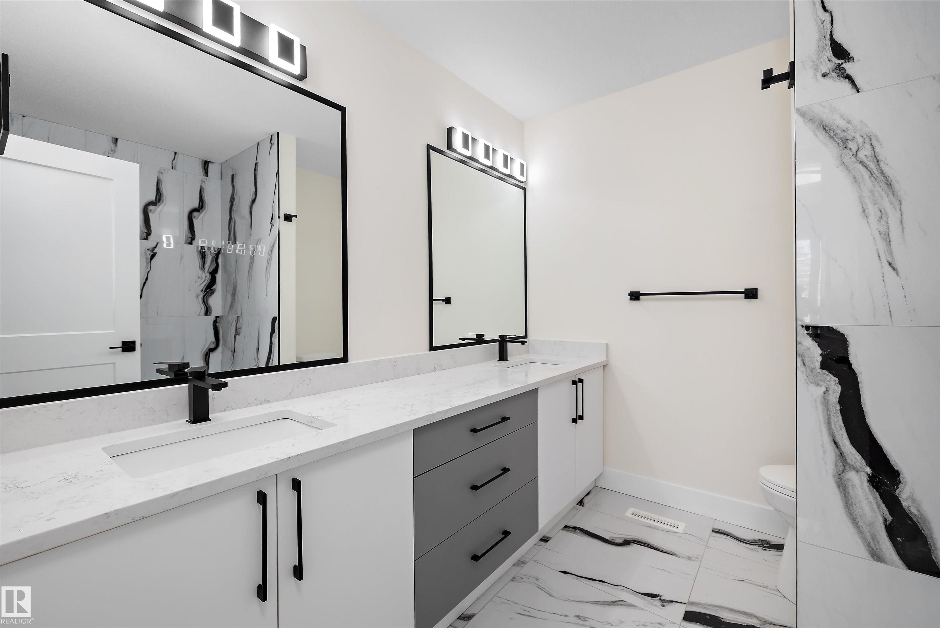 Photo 35 at 8321 81ave NW, King Edward Park, Edmonton