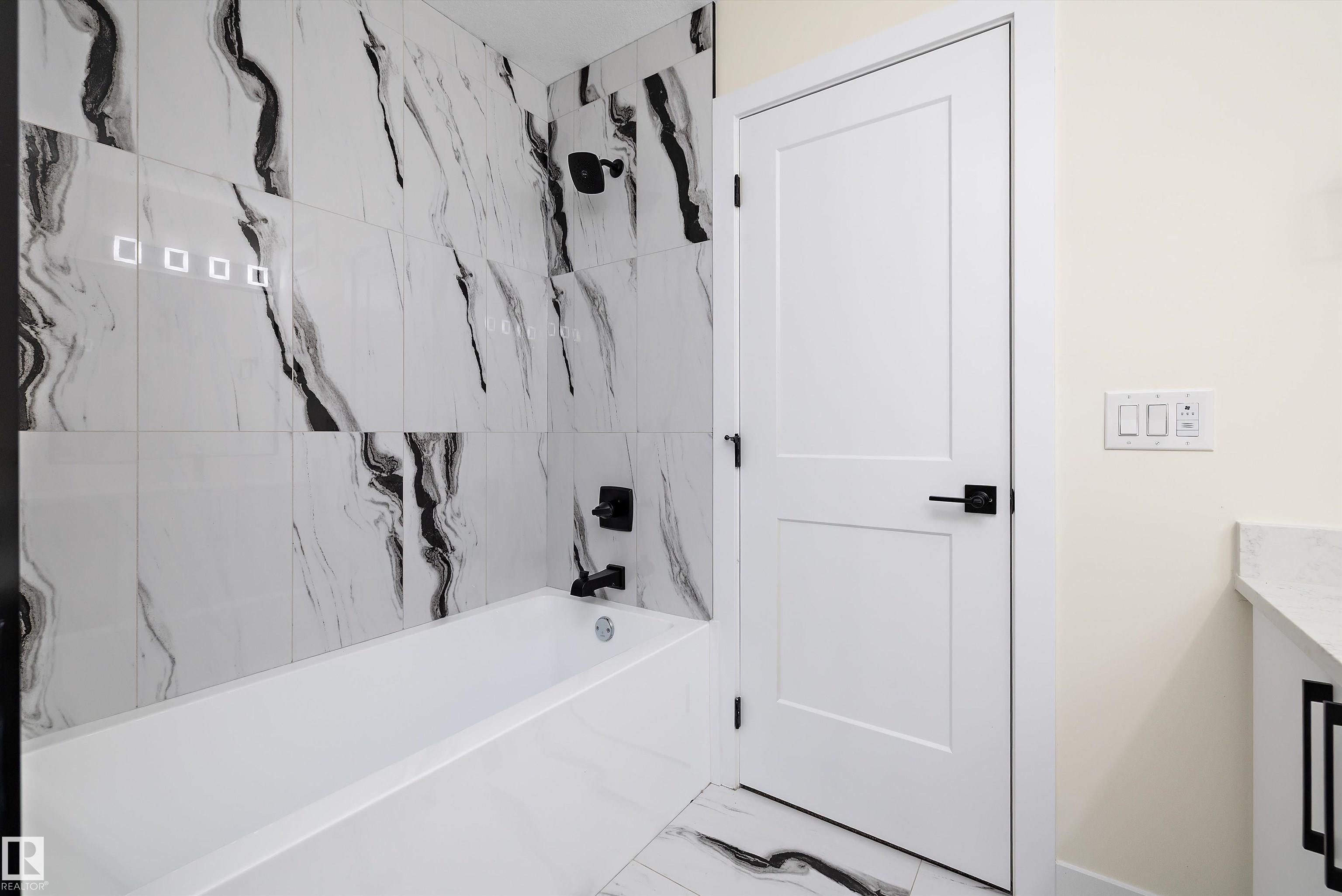 Photo 36 at 8321 81ave NW, King Edward Park, Edmonton