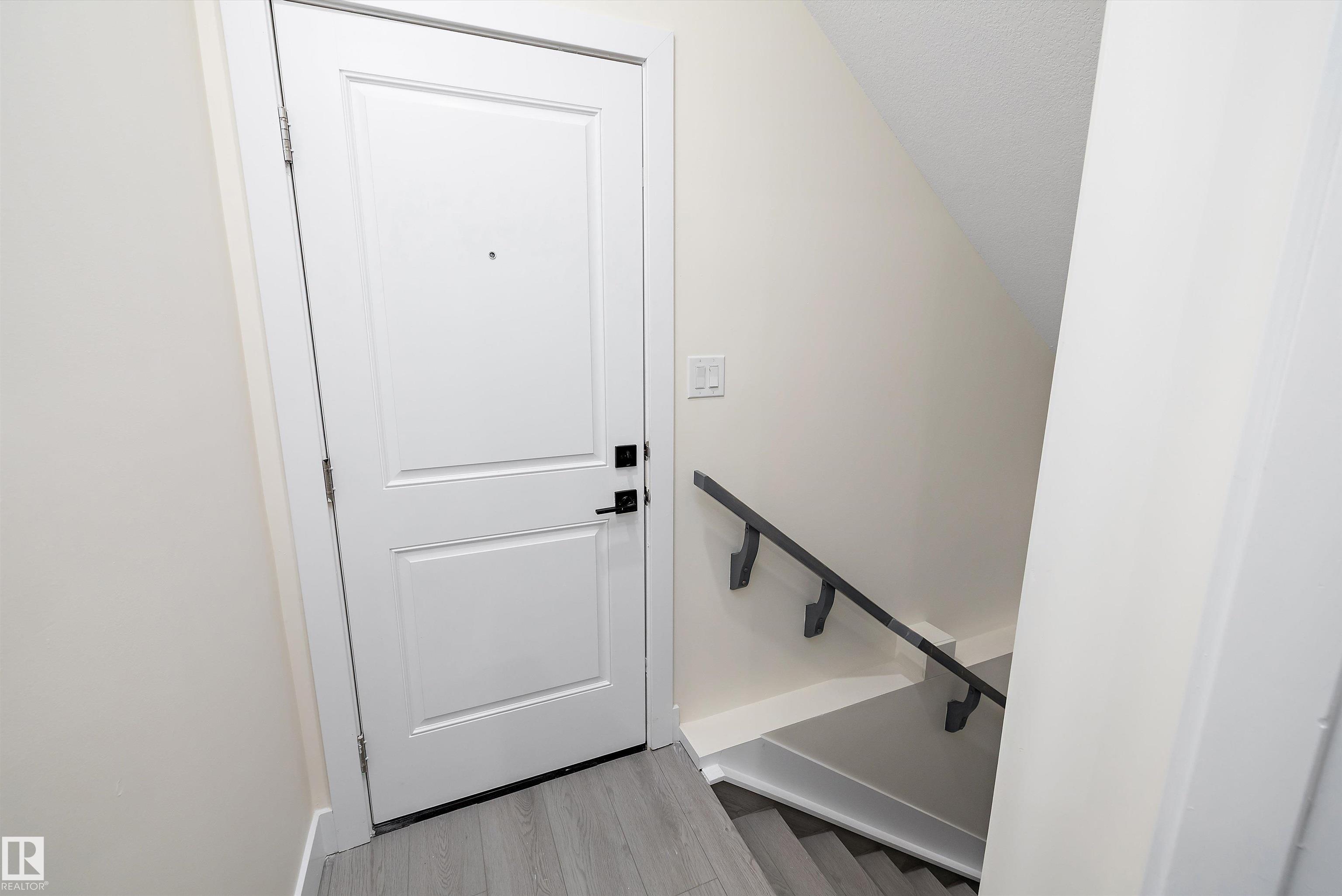 Photo 37 at 8321 81ave NW, King Edward Park, Edmonton