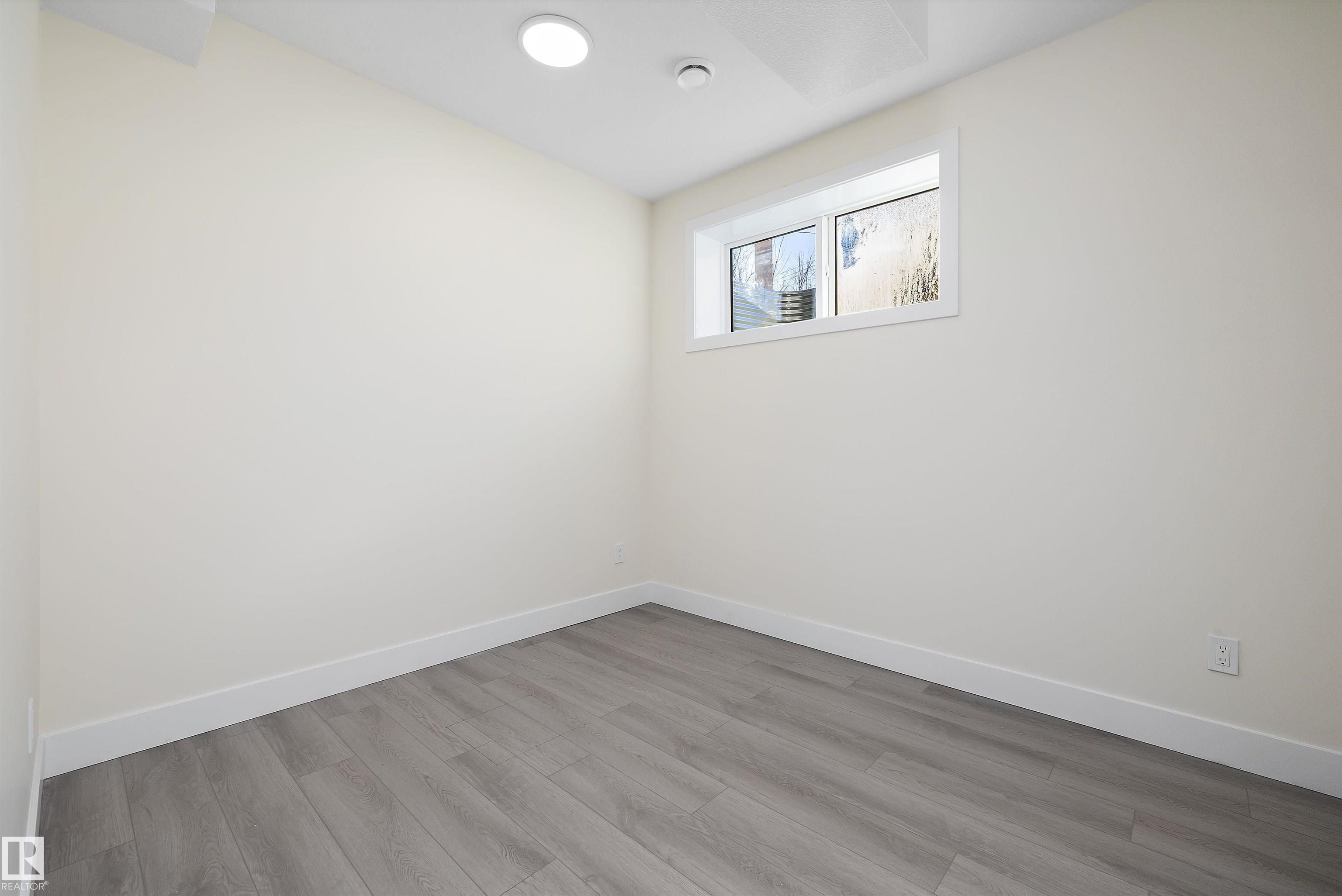 Photo 46 at 8321 81ave NW, King Edward Park, Edmonton