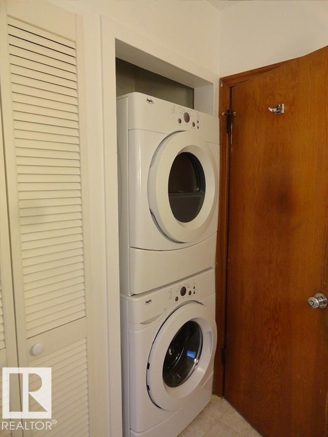 Photo 10 at 10960 74 Avenue NW, McKernan, Edmonton