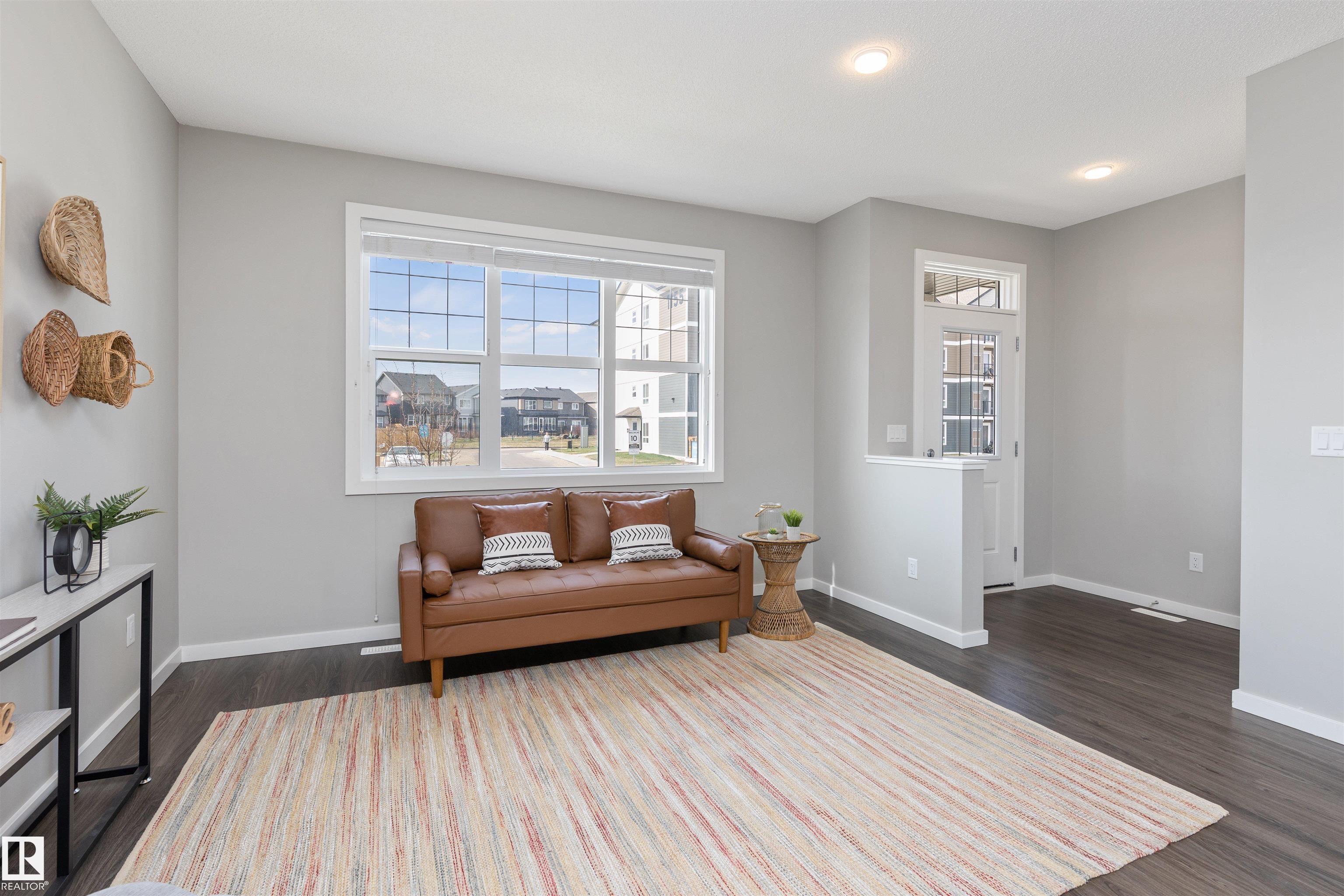 Photo 2 at 1170 Rosenthal Boulevard NW, Rosenthal, Edmonton