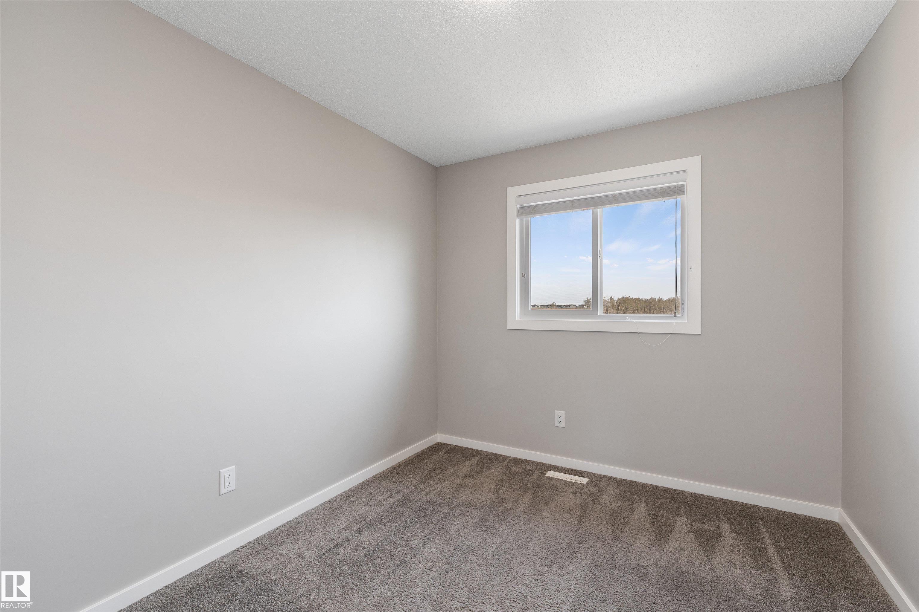 Photo 15 at 1170 Rosenthal Boulevard NW, Rosenthal, Edmonton