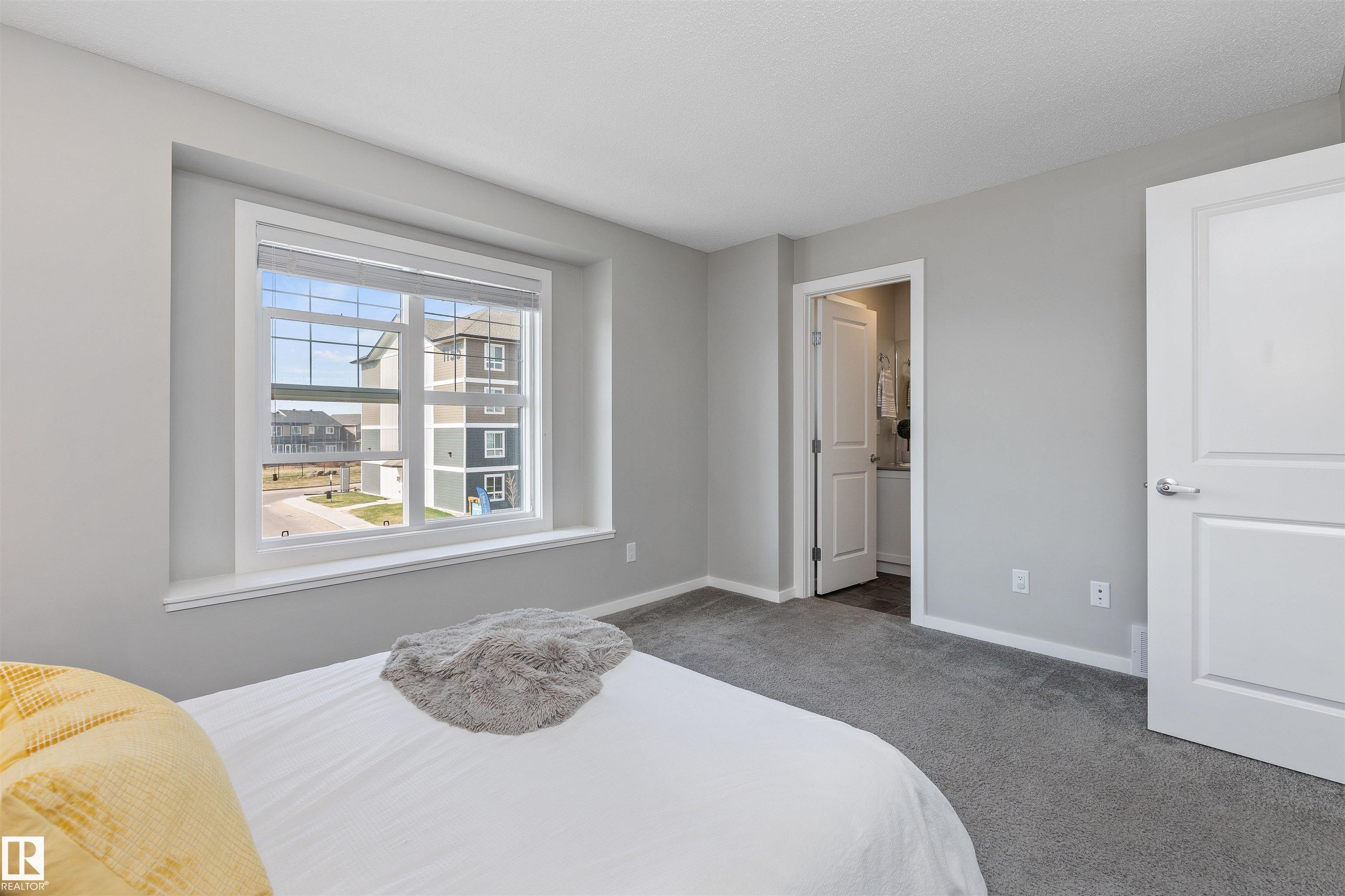 Photo 10 at 1170 Rosenthal Boulevard NW, Rosenthal, Edmonton