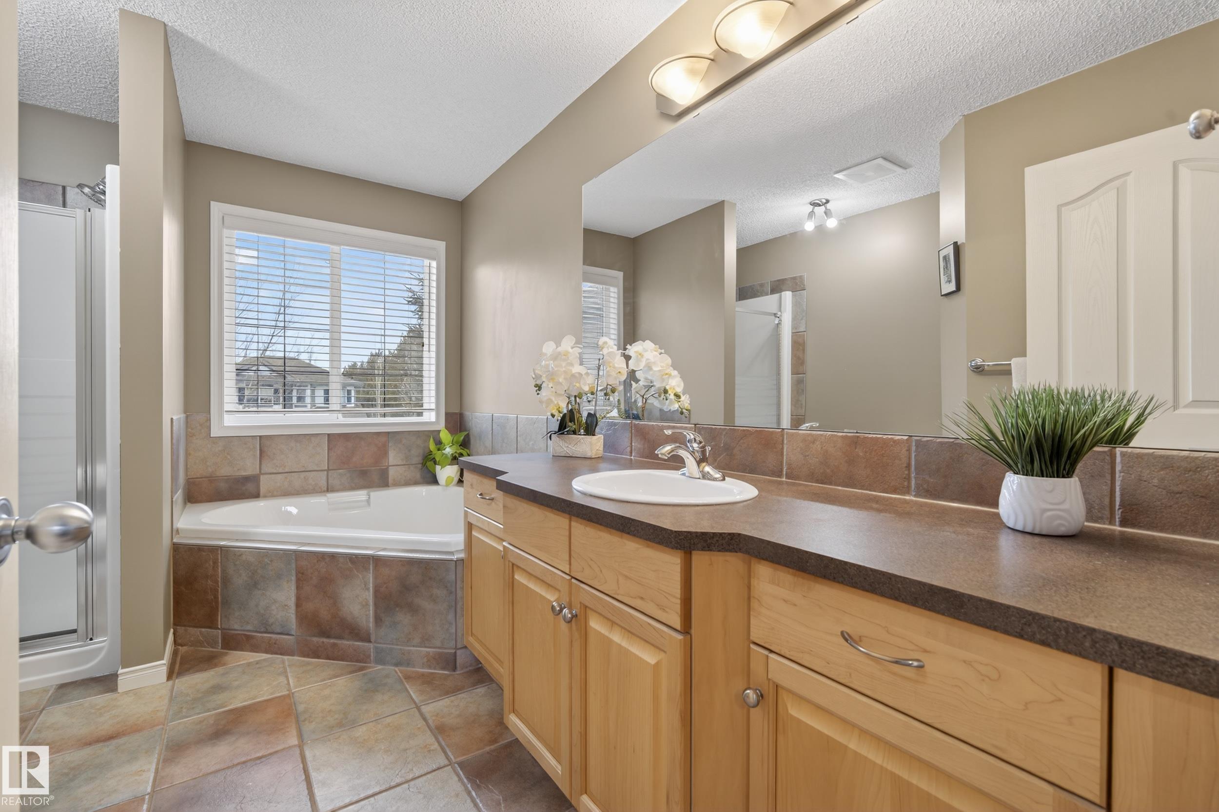 Photo 23 at 1119 Rutherford Close SW, Rutherford, Edmonton