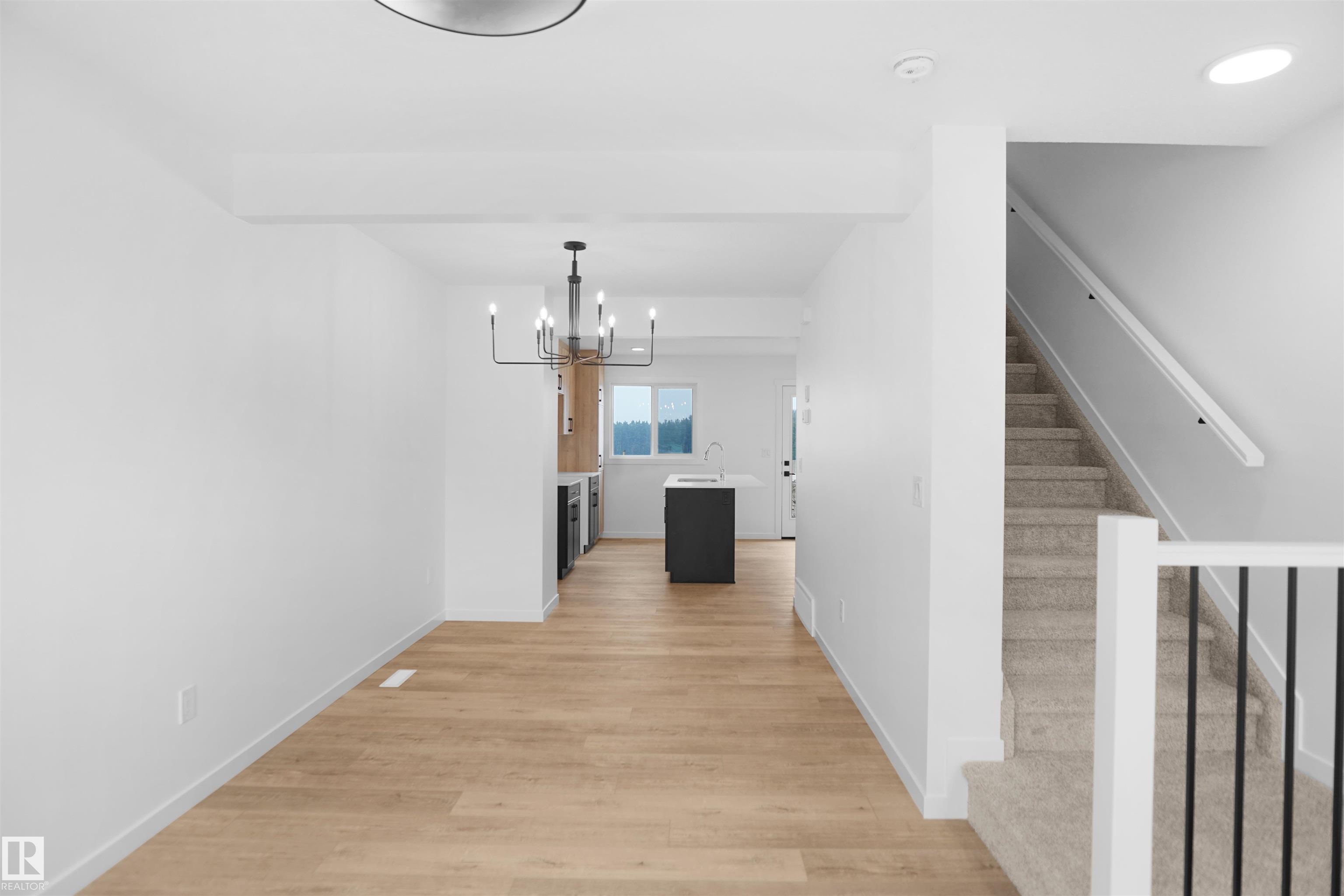 Photo 4 at 4296 Kinglet Drive NW, Kinglet Gardens, Edmonton