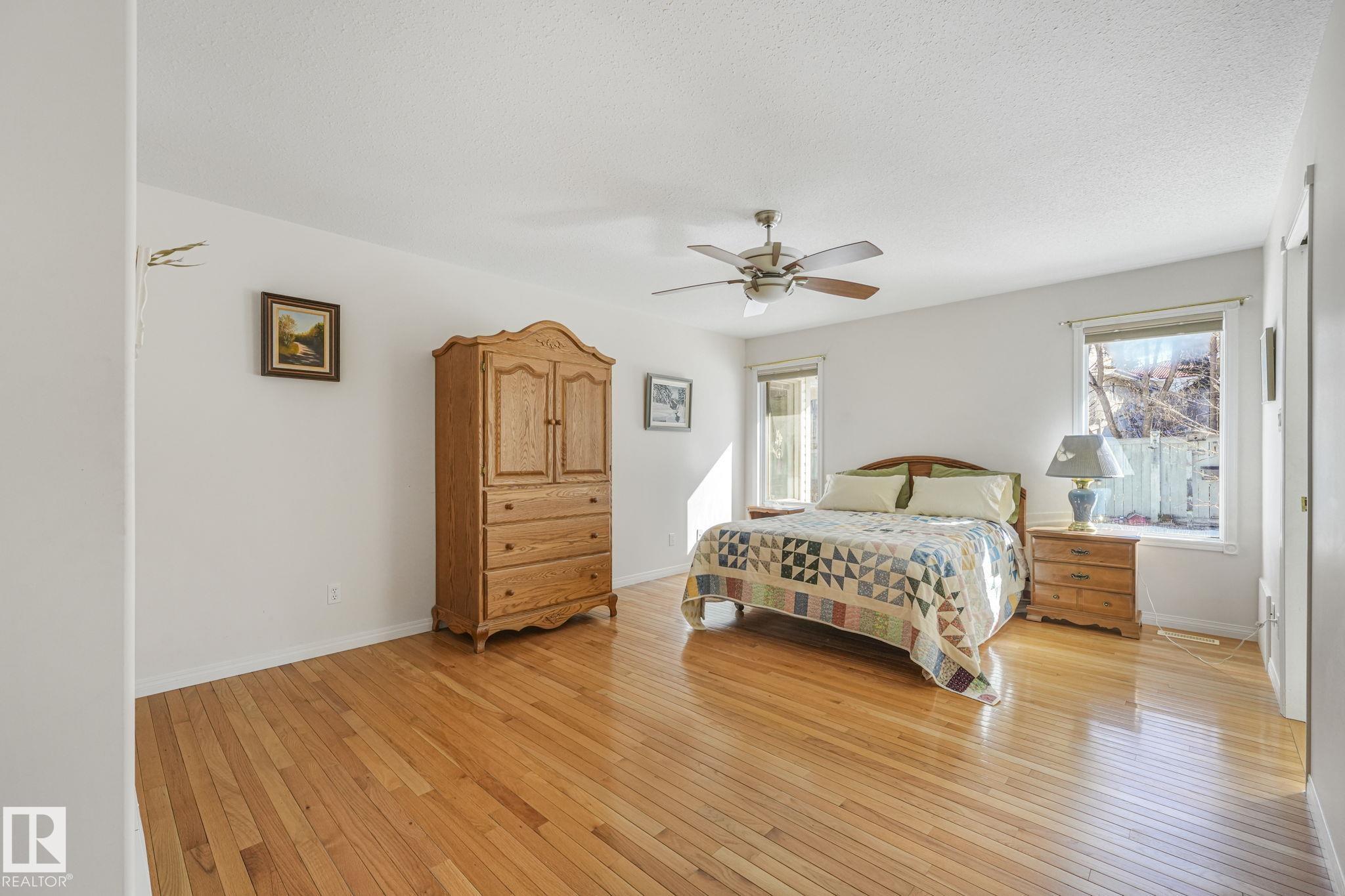 Photo 22 at 1033 Carter Crest Road NW, Carter Crest, Edmonton