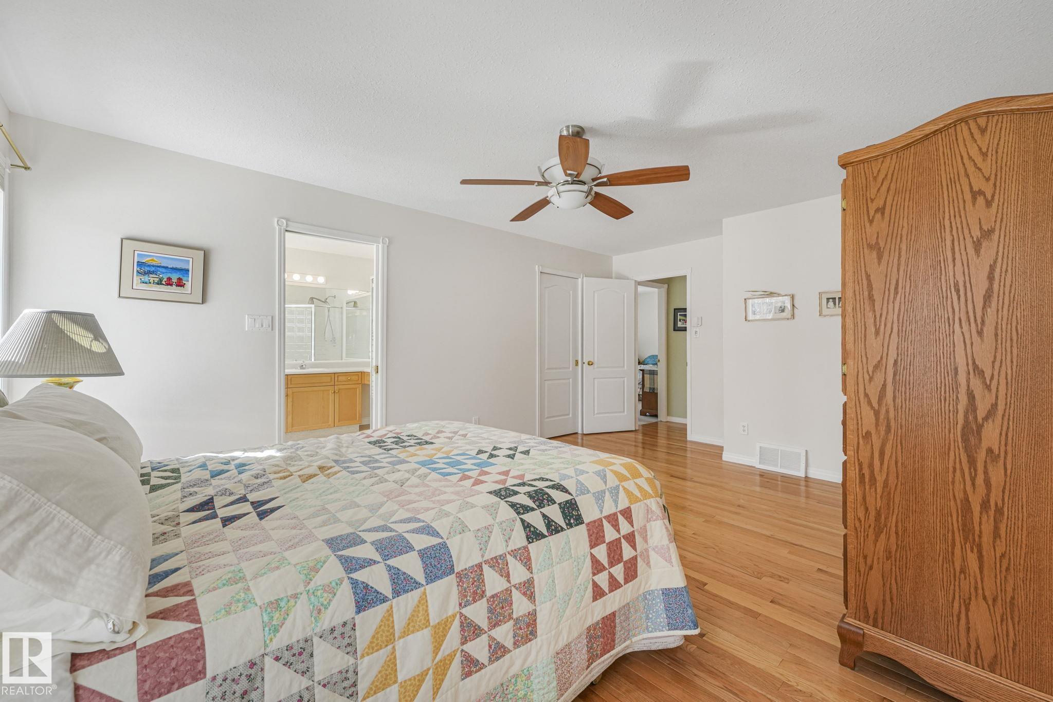 Photo 24 at 1033 Carter Crest Road NW, Carter Crest, Edmonton