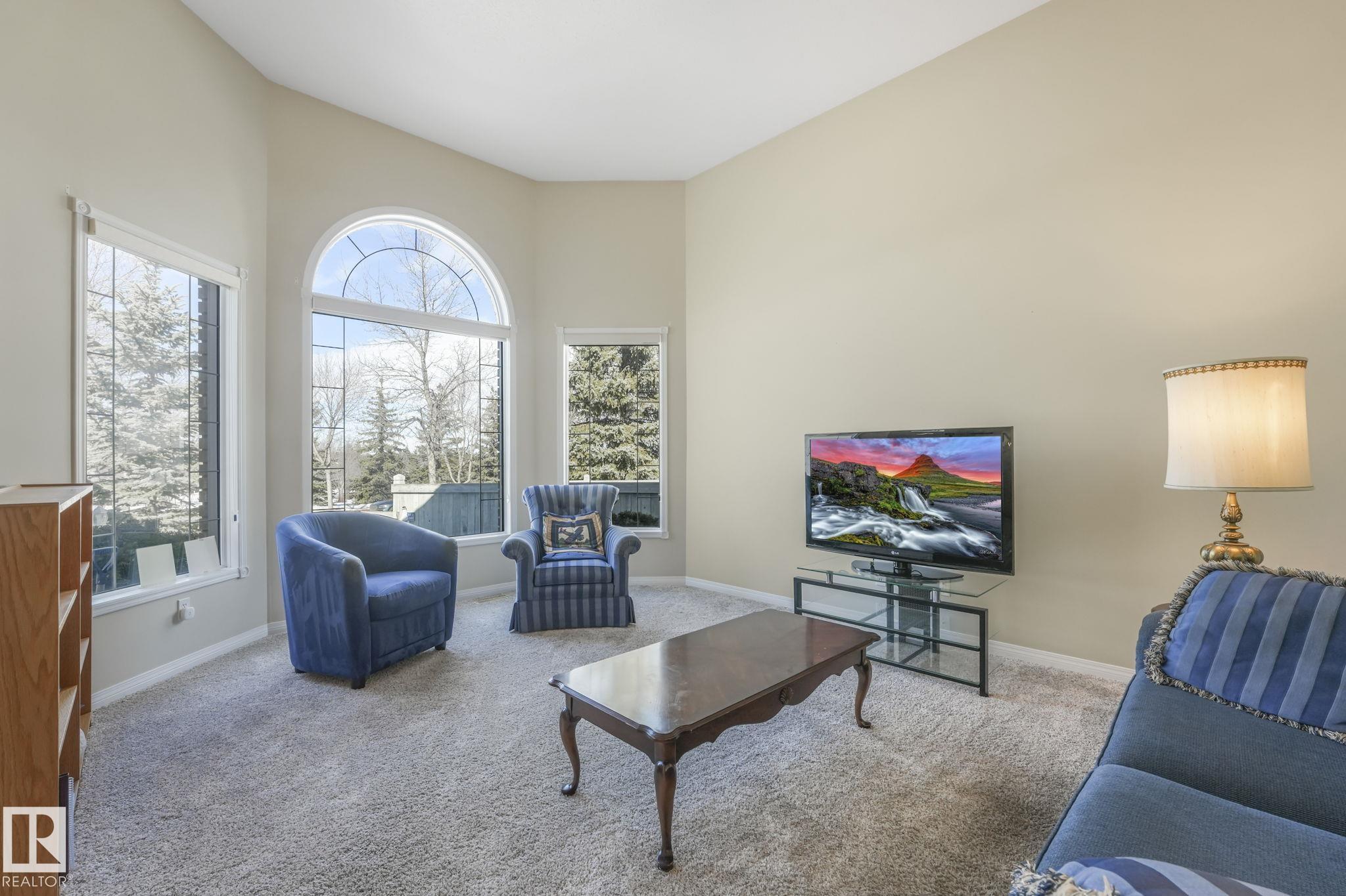 Photo 6 at 1033 Carter Crest Road NW, Carter Crest, Edmonton